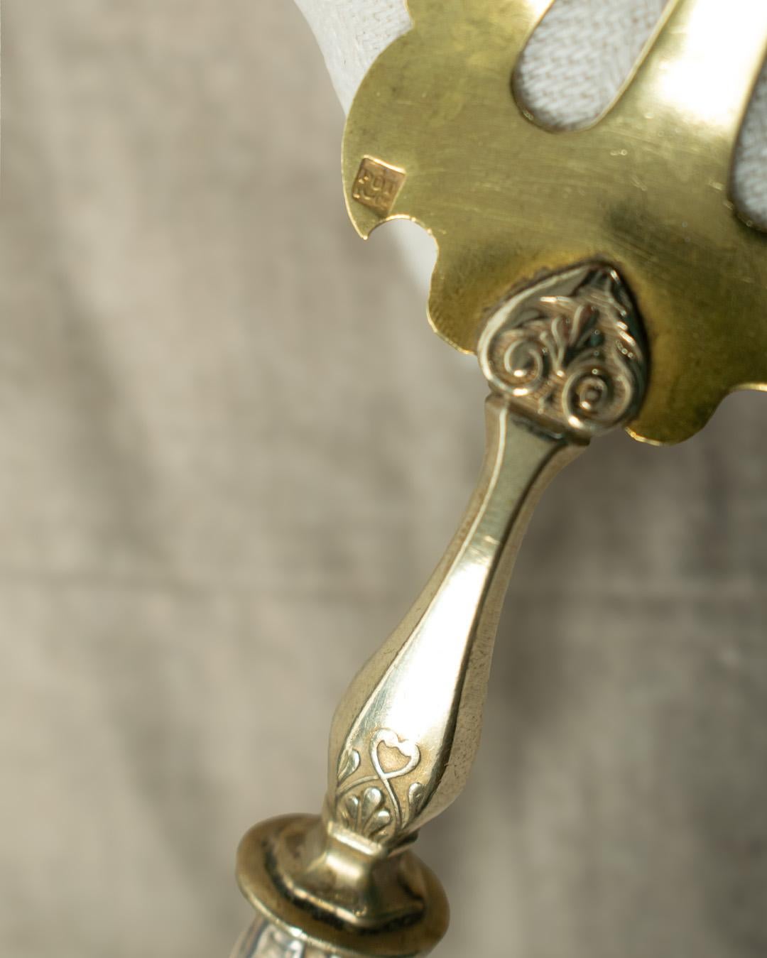 Antico set da portata inglese del primo periodo dell'ART NOUVEAU - Piatto d'argento e dorato (c.1900) in vendita 2