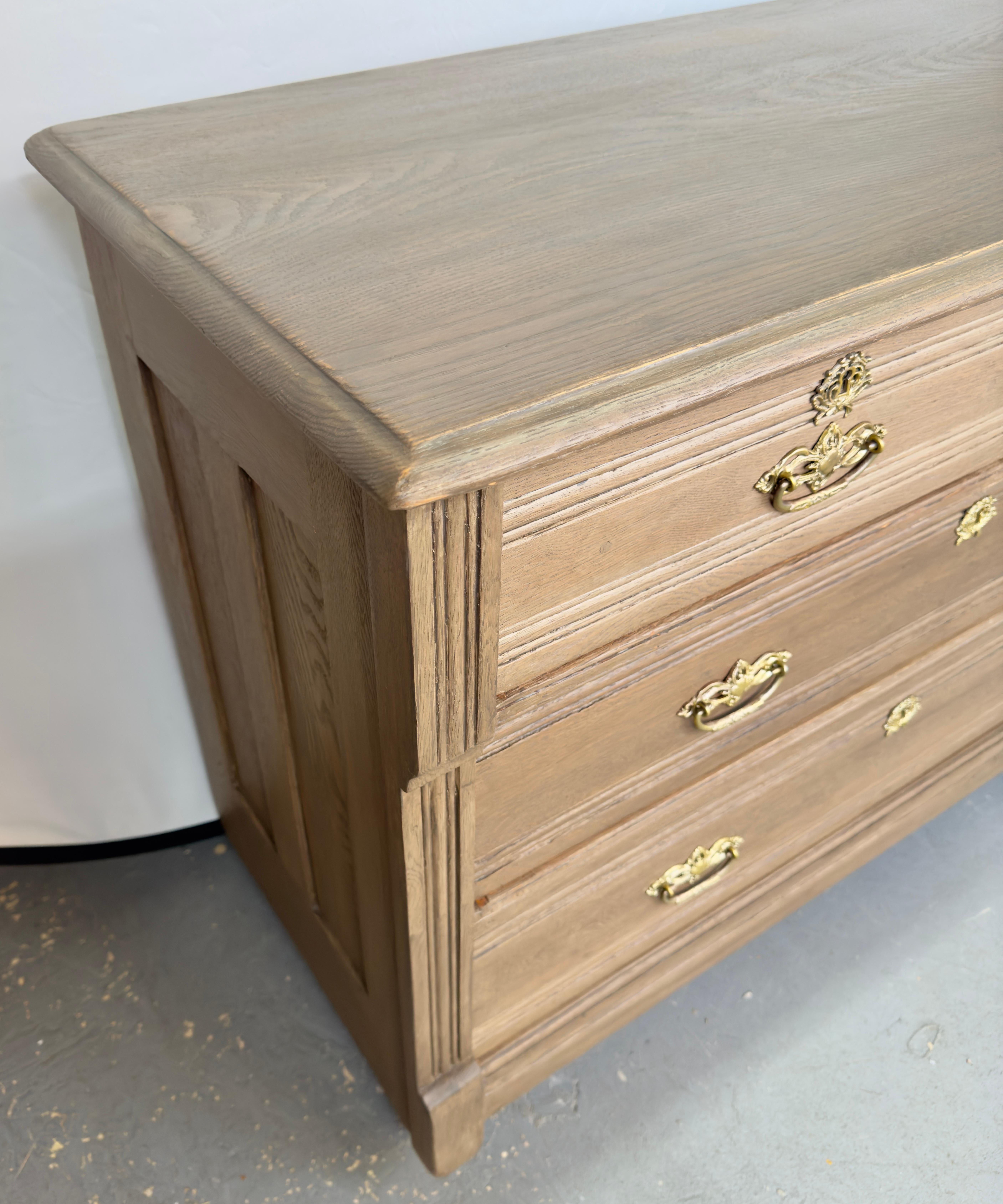 Antique English Eastlake Oak Four-Drawer Commode or Dresser 2