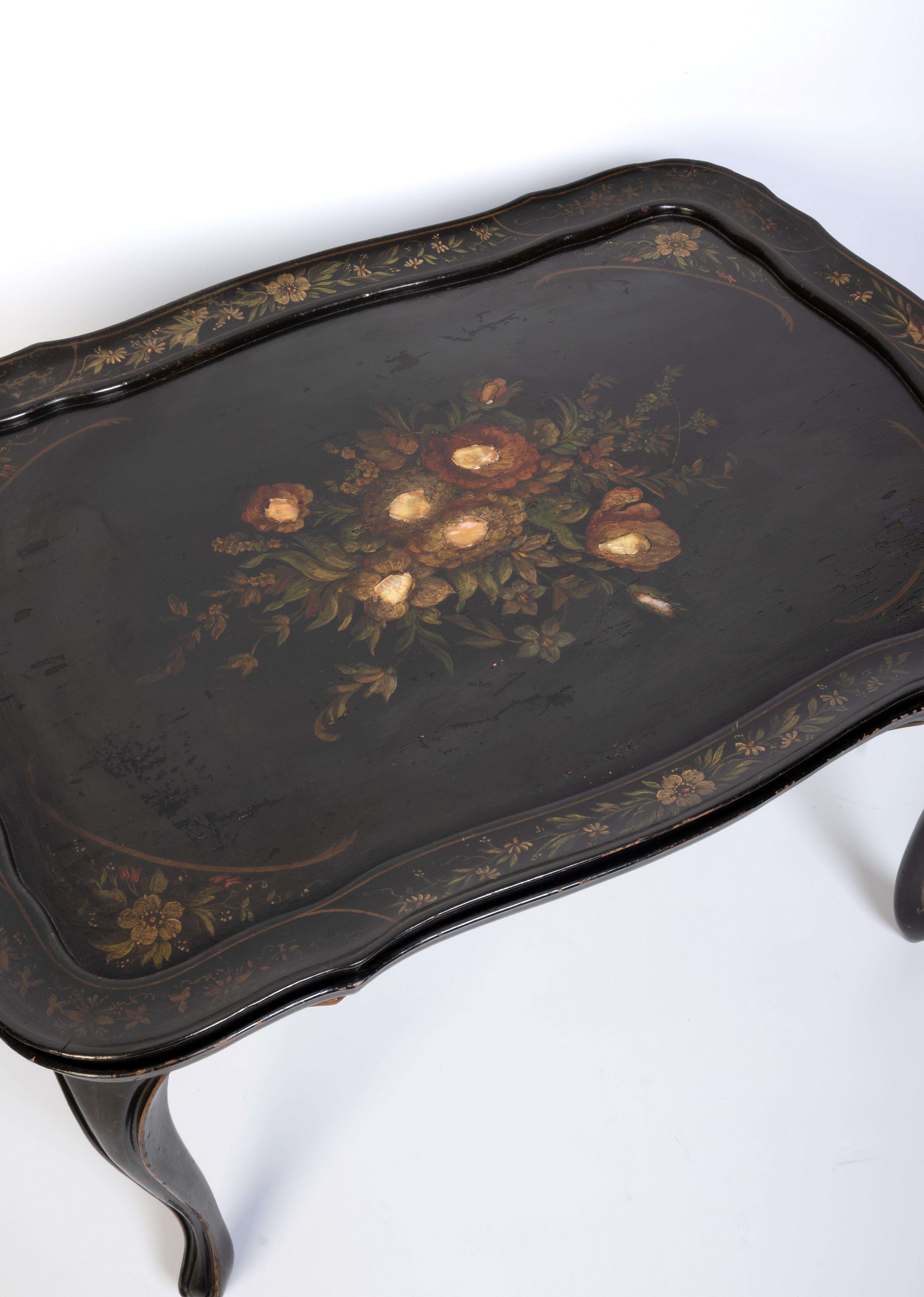 Antique English Ebonised Lacquered Papier Mache Tray On Stand Serving Table For Sale 1
