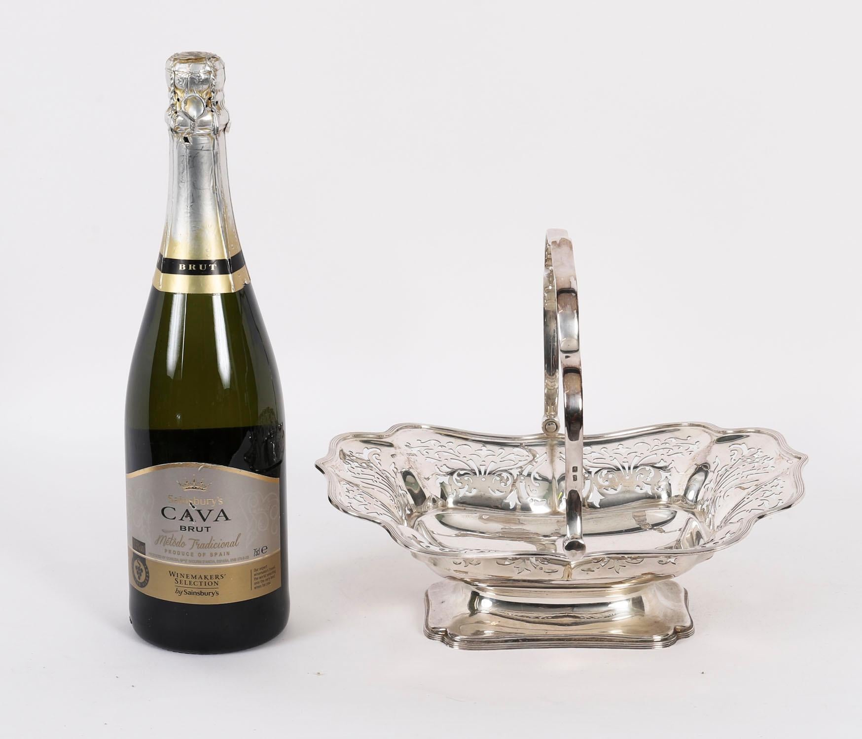Antiker englischer Edward VII Sterling Silber Obstkorb Sheffield 20. Jahrhundert im Angebot 8