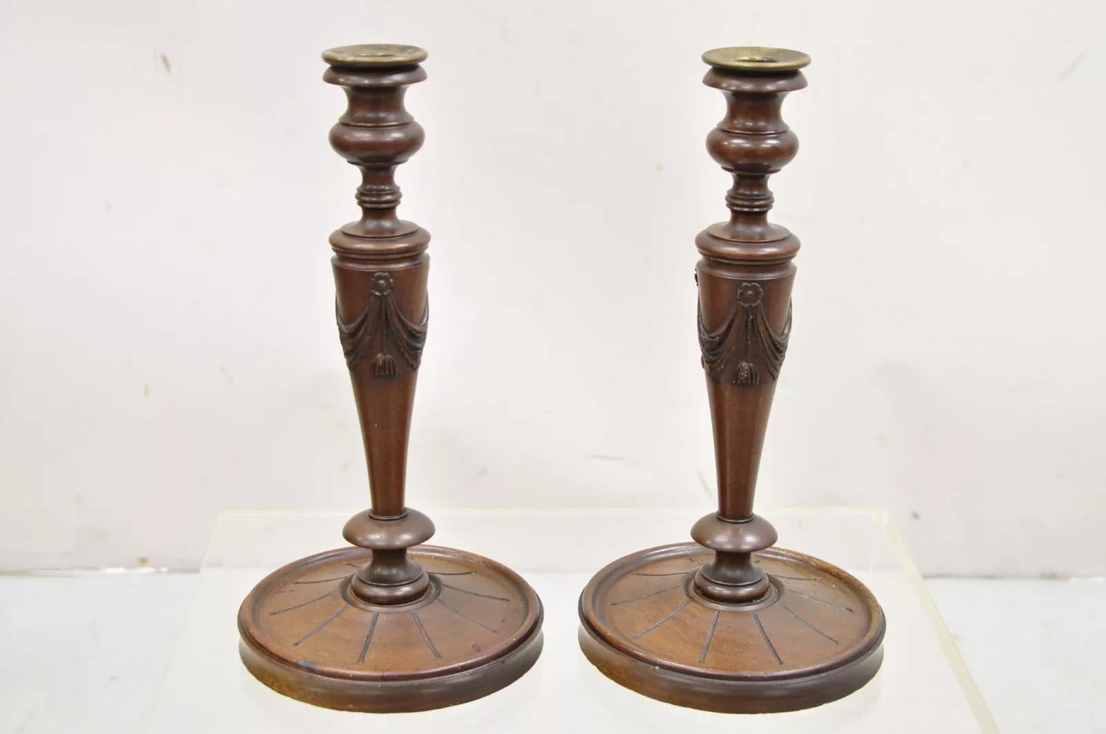 Antiguo Palo de Vela Sencillo de Caoba Tallado Inglés Eduardiano - Pareja en venta 6
