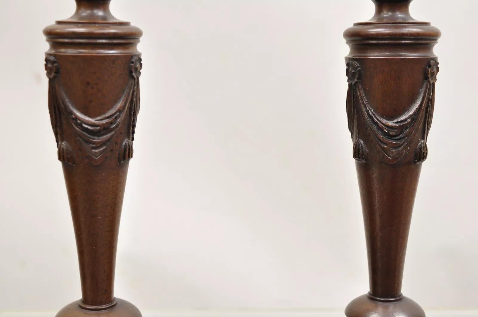 Antiguo Palo de Vela Sencillo de Caoba Tallado Inglés Eduardiano - Pareja Desconocido en venta