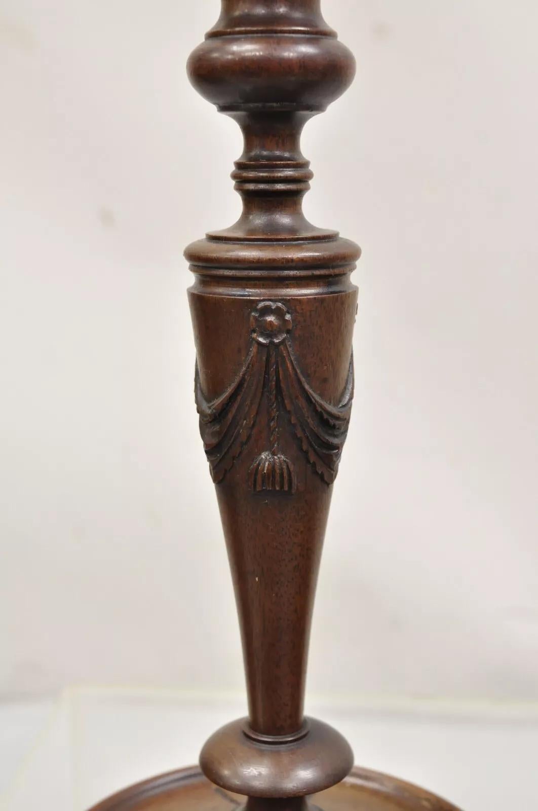Antiguo Palo de Vela Sencillo de Caoba Tallado Inglés Eduardiano - Pareja en venta 2