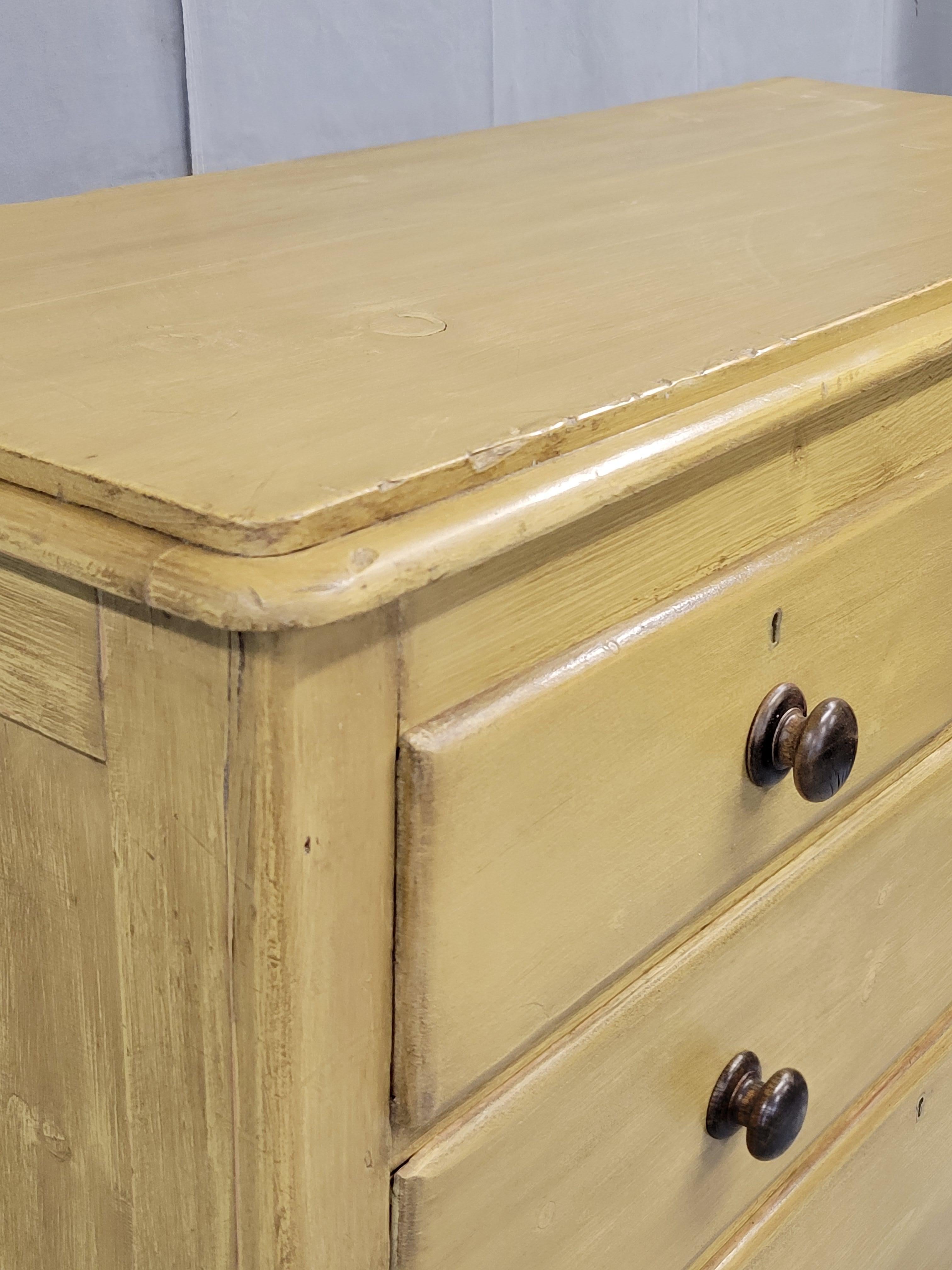 Hand-Crafted Antique English Edwardian Circa 1900 Painted Pine Dresser Chest of Drawers For Sale