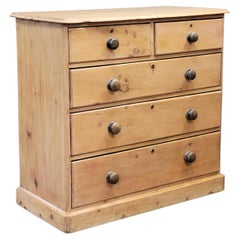 Commodes e cassettiere in Wood