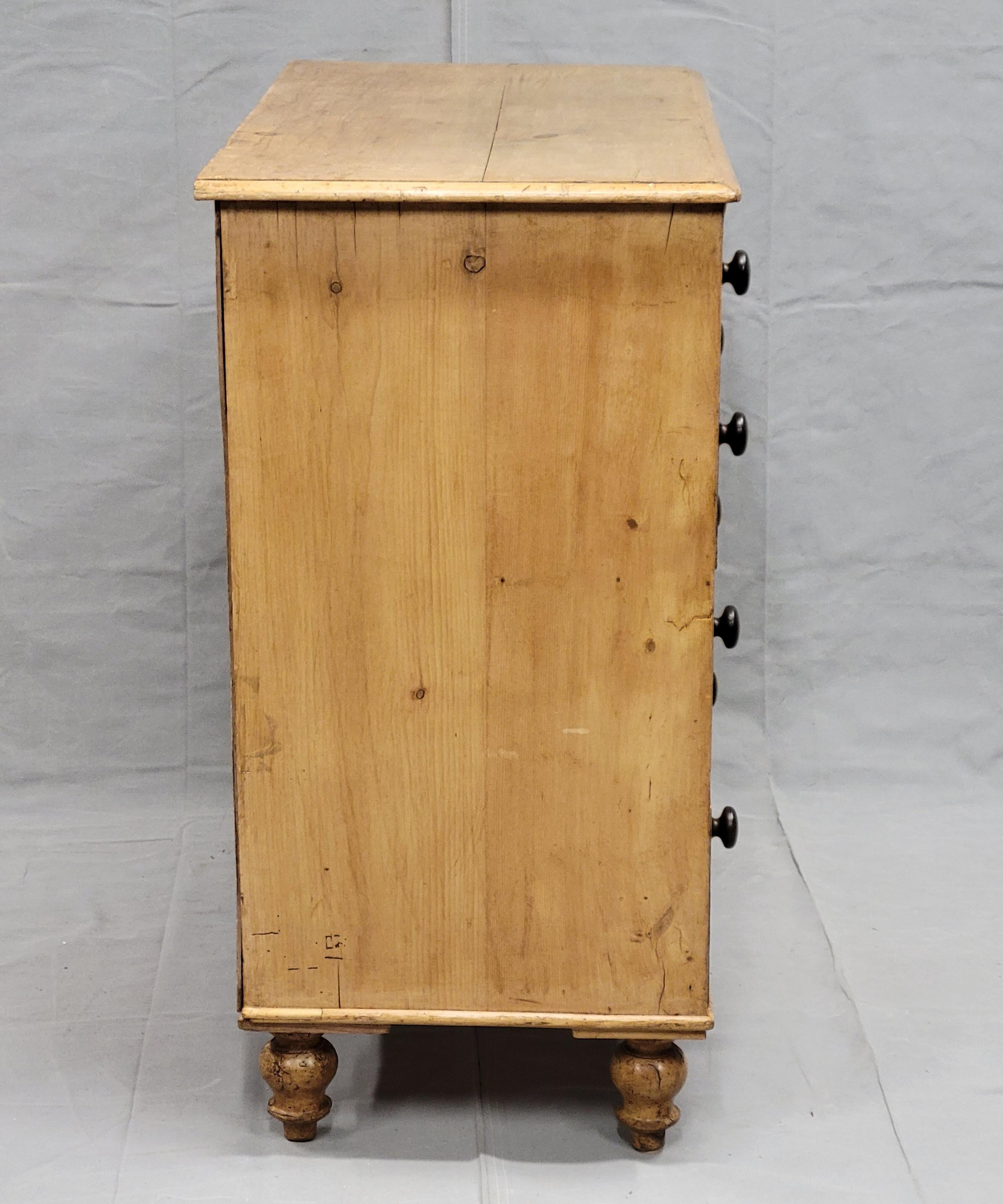 Antique English Edwardian Circa 1900 Scrubbed Pine Dresser with Turnip Feet 7