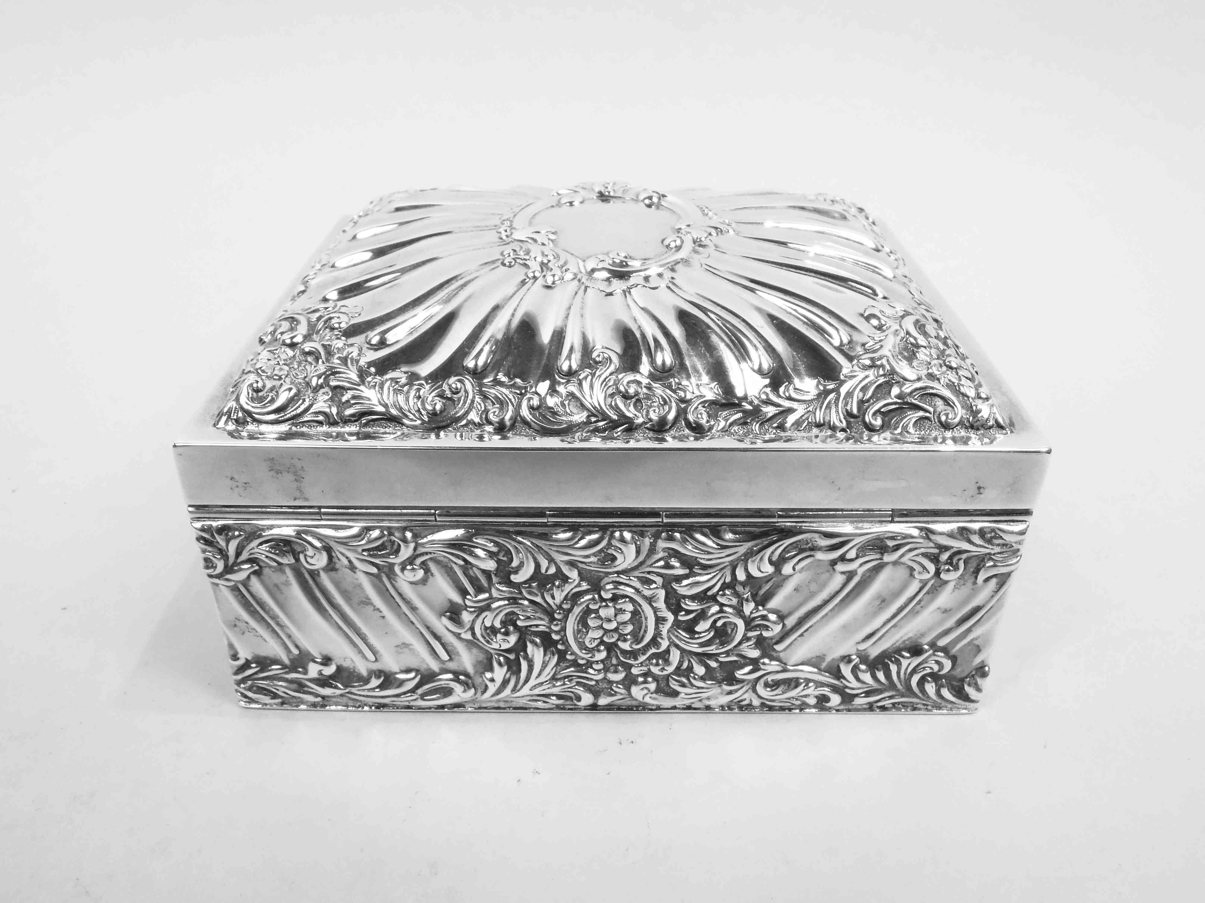 Early 20th Century Antique English Edwardian Classical Sterling Silver Jewelry Box, 1904