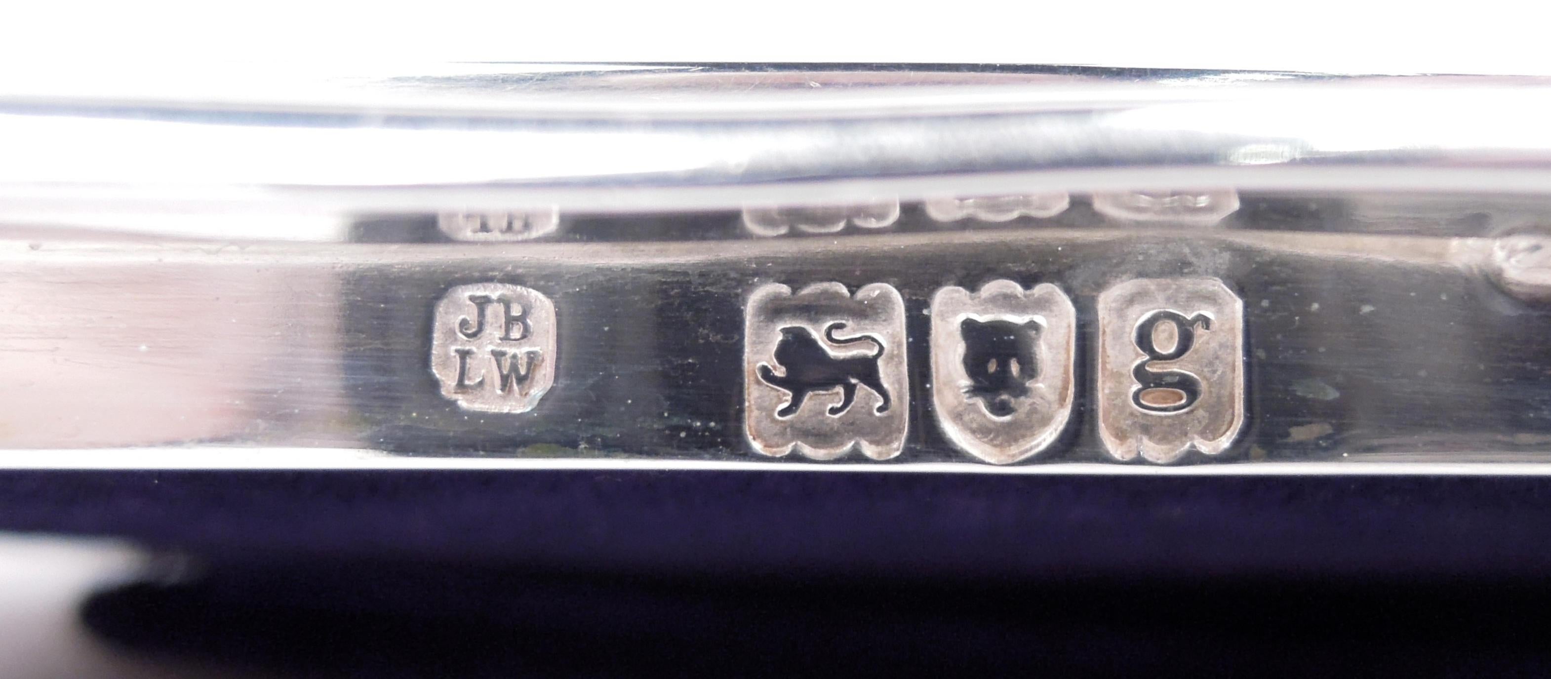 Antique English Edwardian Classical Sterling Silver Picture Frame, 1902 For Sale 5