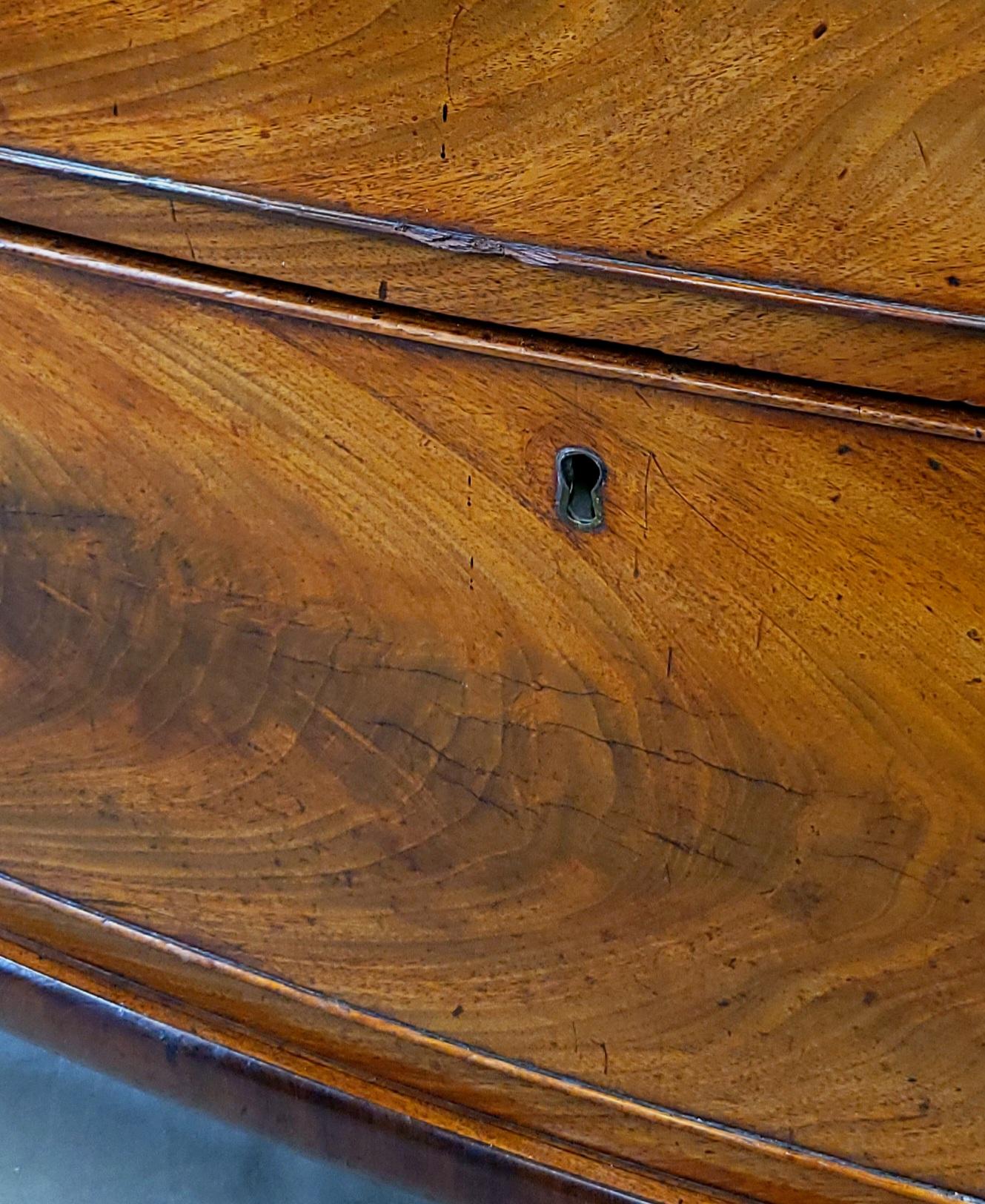 Antique English Edwardian Figured Mahogany Dresser With Original Knobs For Sale 5