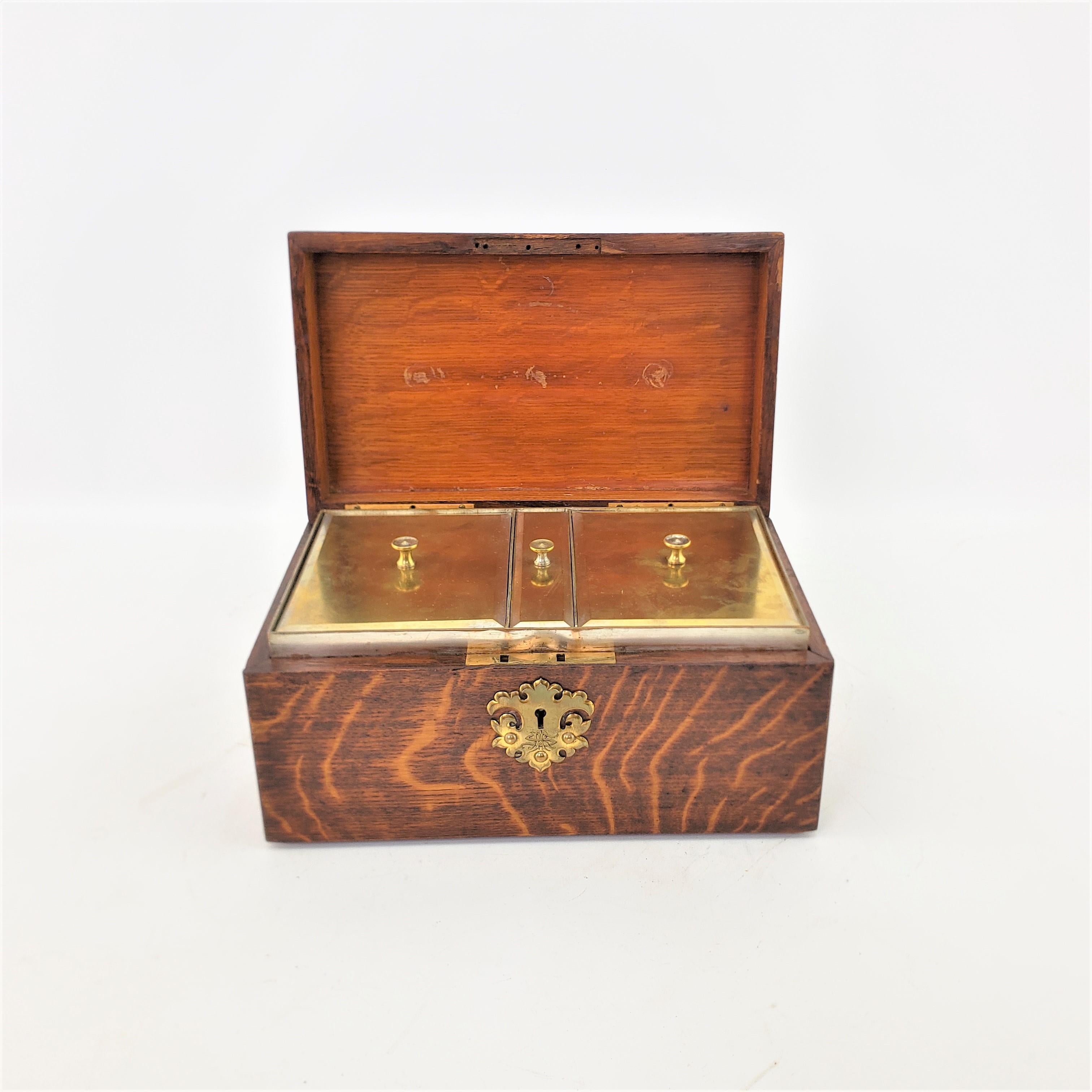 Antique English Edwardian Fumed Oak Convertible Triple Tea Caddy  In Good Condition In Hamilton, Ontario