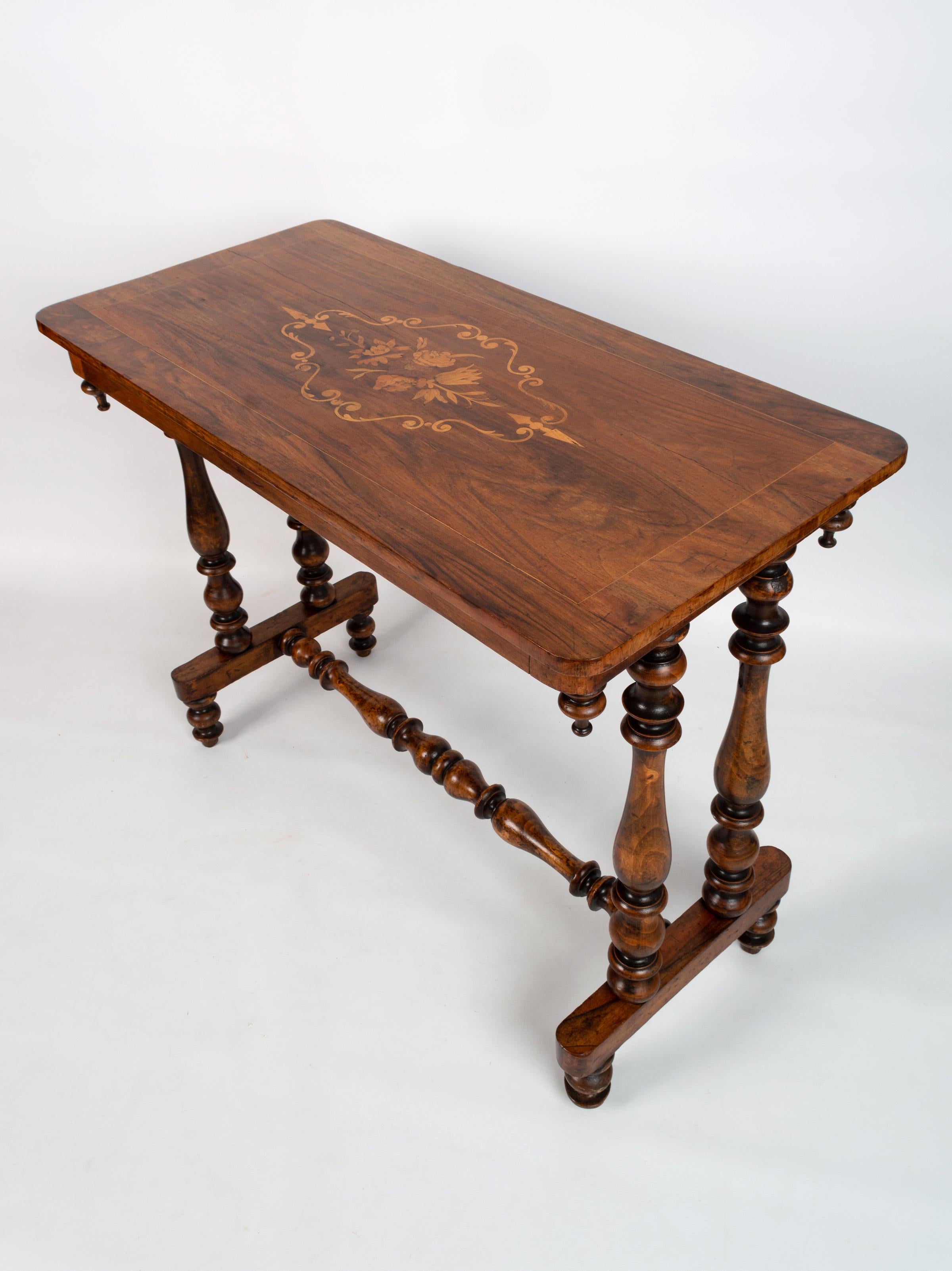 Antique English Edwardian Inlaid Walnut Hall Table Console C.1900 For Sale 2