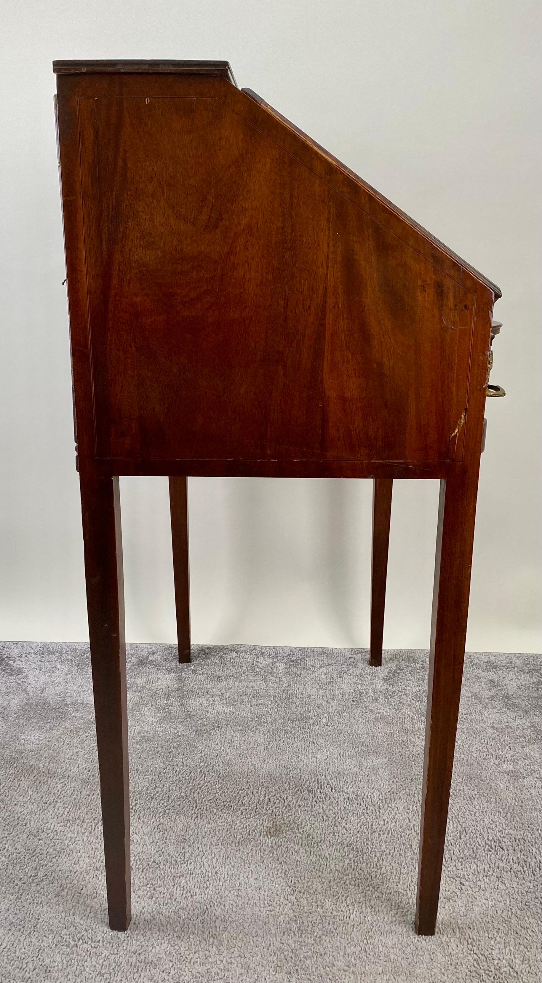Antike englische edwardianische Mahagoni Intarsien Sekretär schräge Front Schreibtisch & Stuhl  im Angebot 1