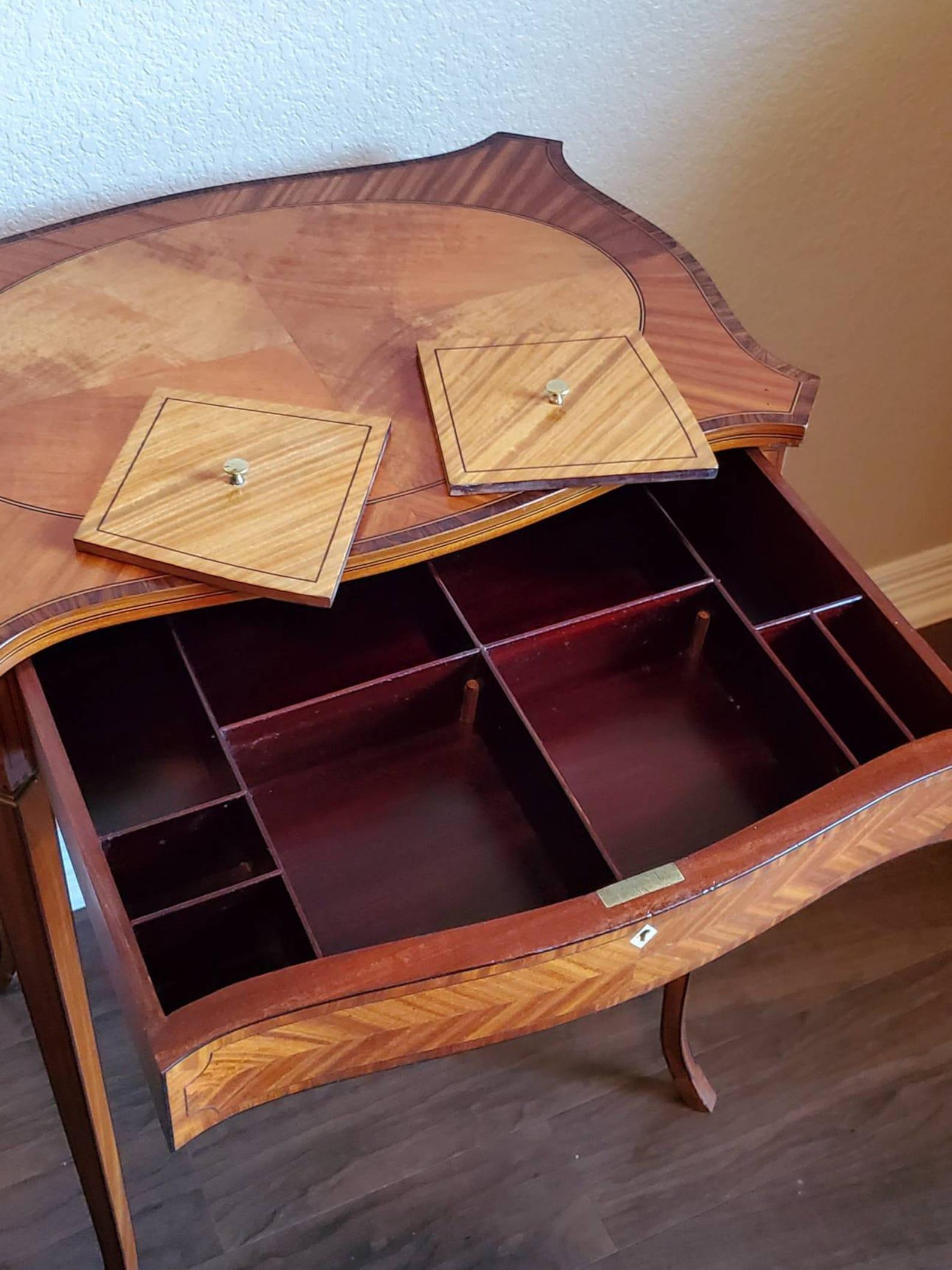Antique English Edwardian Marquetry Inlaid Sewing Table In Good Condition For Sale In Forney, TX