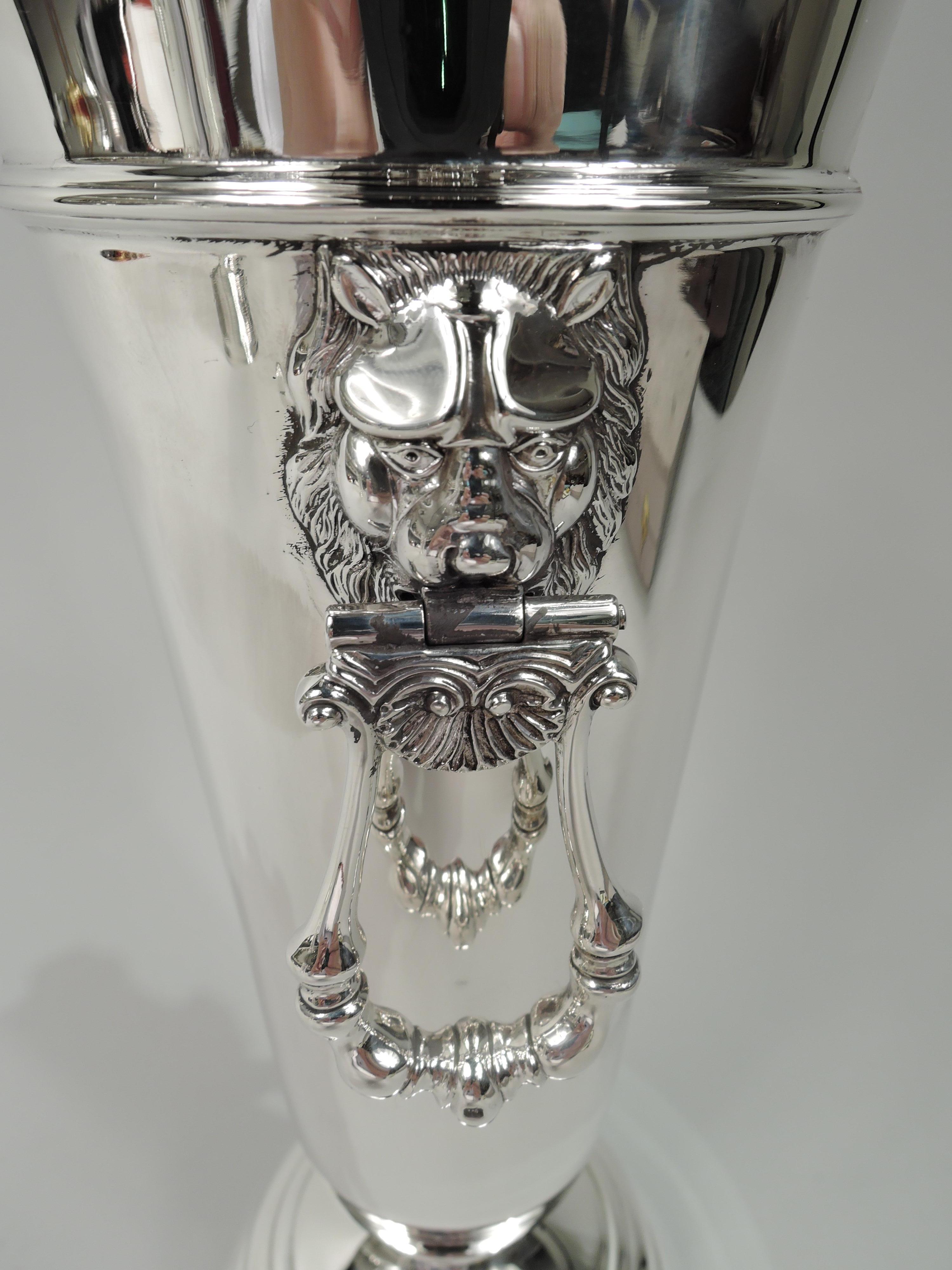 Antique English Edwardian Neoclassical Sterling Silver Vase In Good Condition For Sale In New York, NY