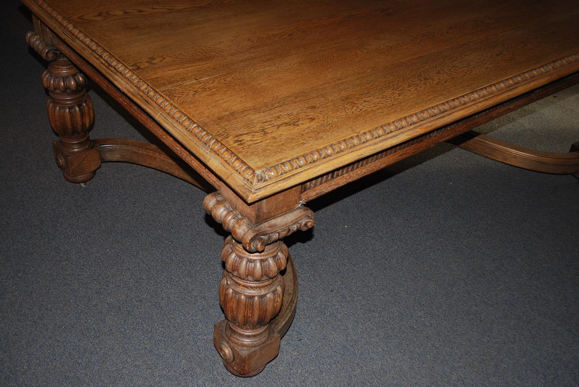 Antique English Edwardian Oak Elizabethan Style Dining Table / Library Table For Sale 7
