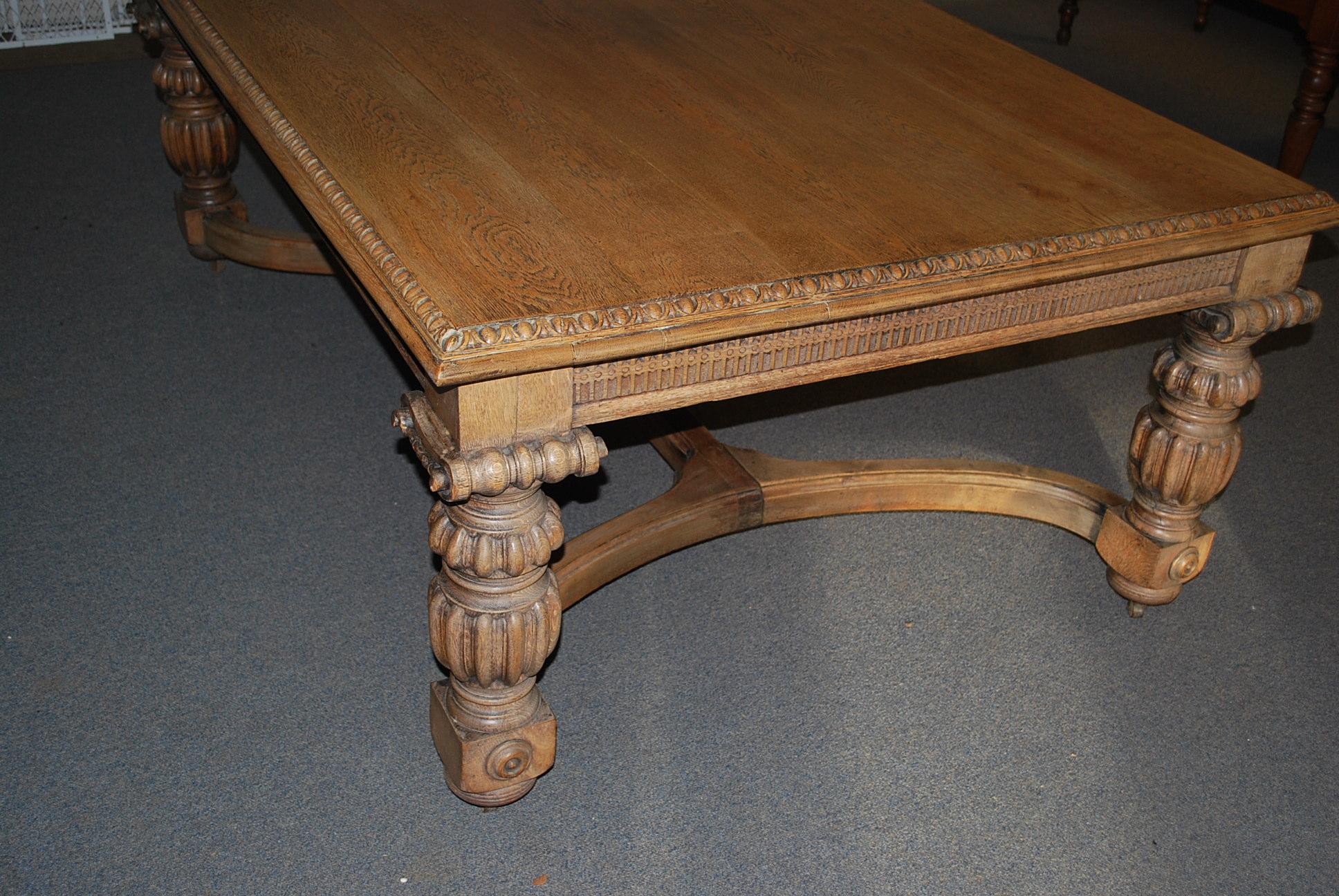 Antique English Edwardian Oak Elizabethan Style Dining Table / Library Table In Good Condition For Sale In Winchcombe, Gloucesteshire