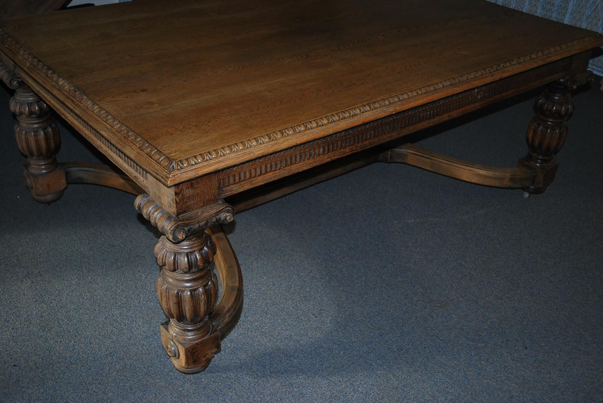 Antique English Edwardian Oak Elizabethan Style Dining Table / Library Table For Sale 3