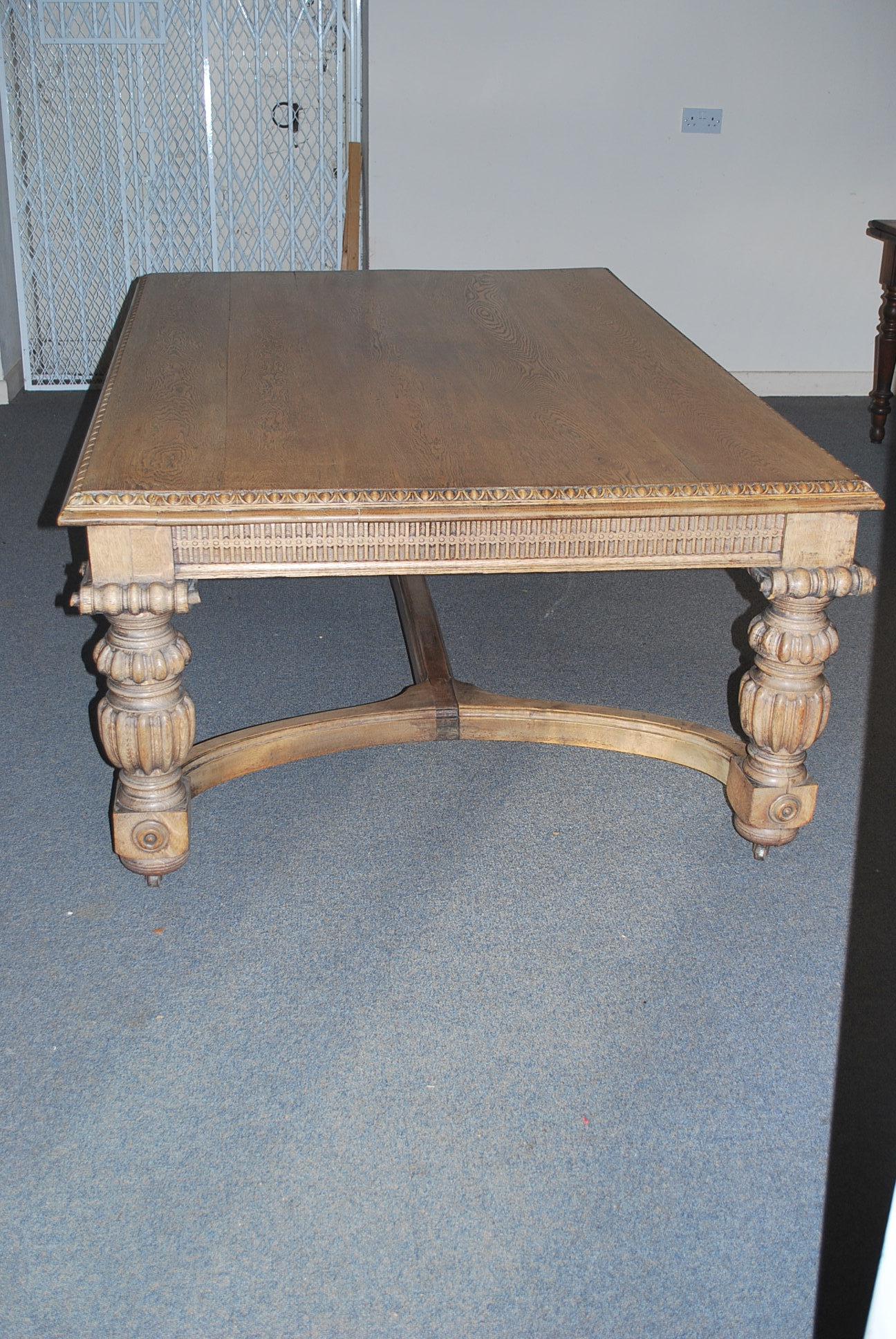 Antique English Edwardian Oak Elizabethan Style Dining Table / Library Table For Sale 4