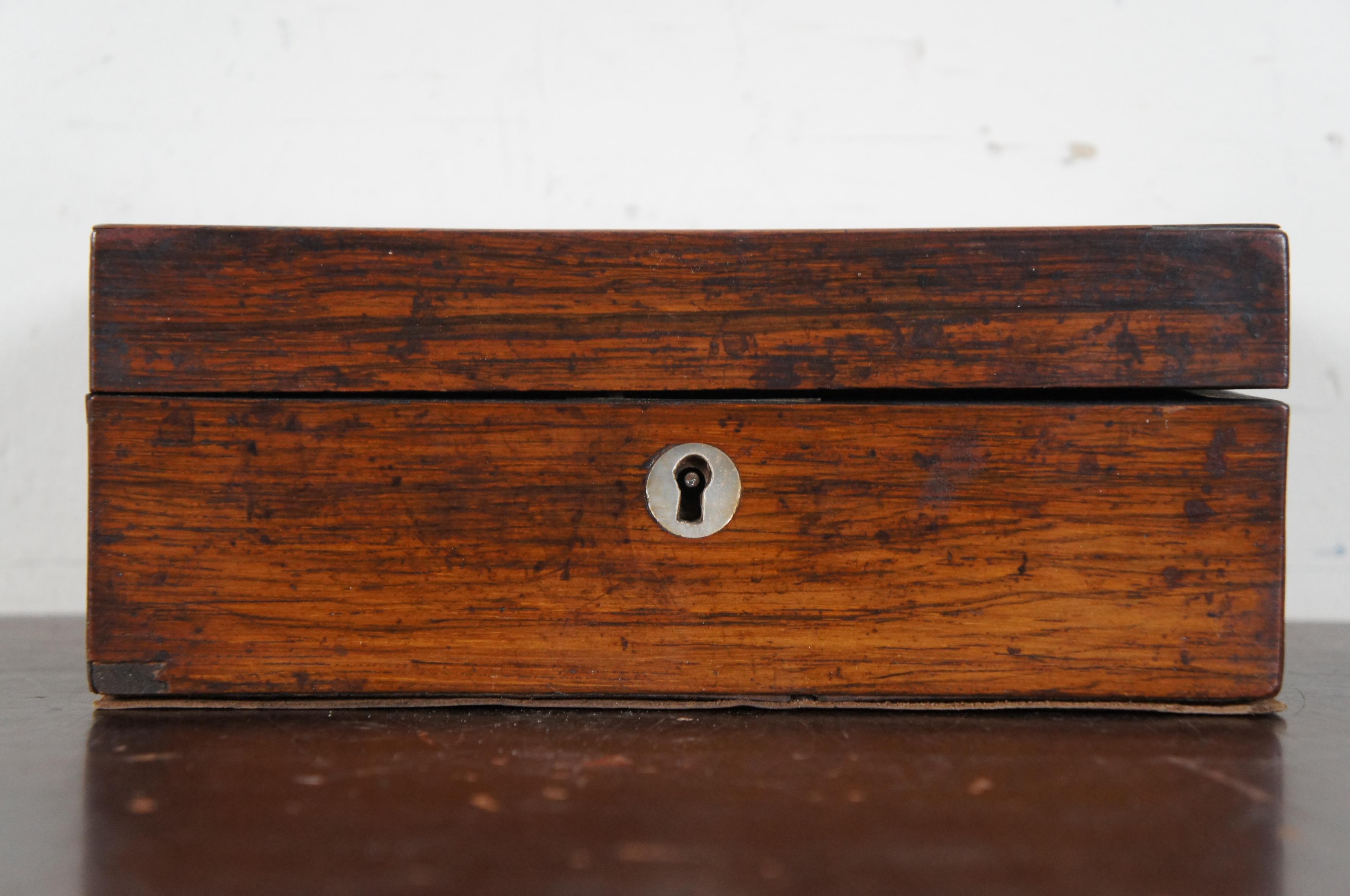 20th Century Antique English Edwardian Oak Keepsake Trinket Box Mother of Pearl Inlay