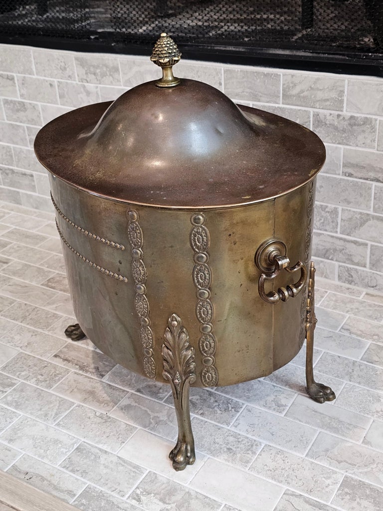 Antique English Edwardian Period Brass Fireplace Coal Scuttle For Sale