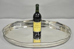 Bandeja ovalada de plata inglesa eduardiana para servir con galería en relieve