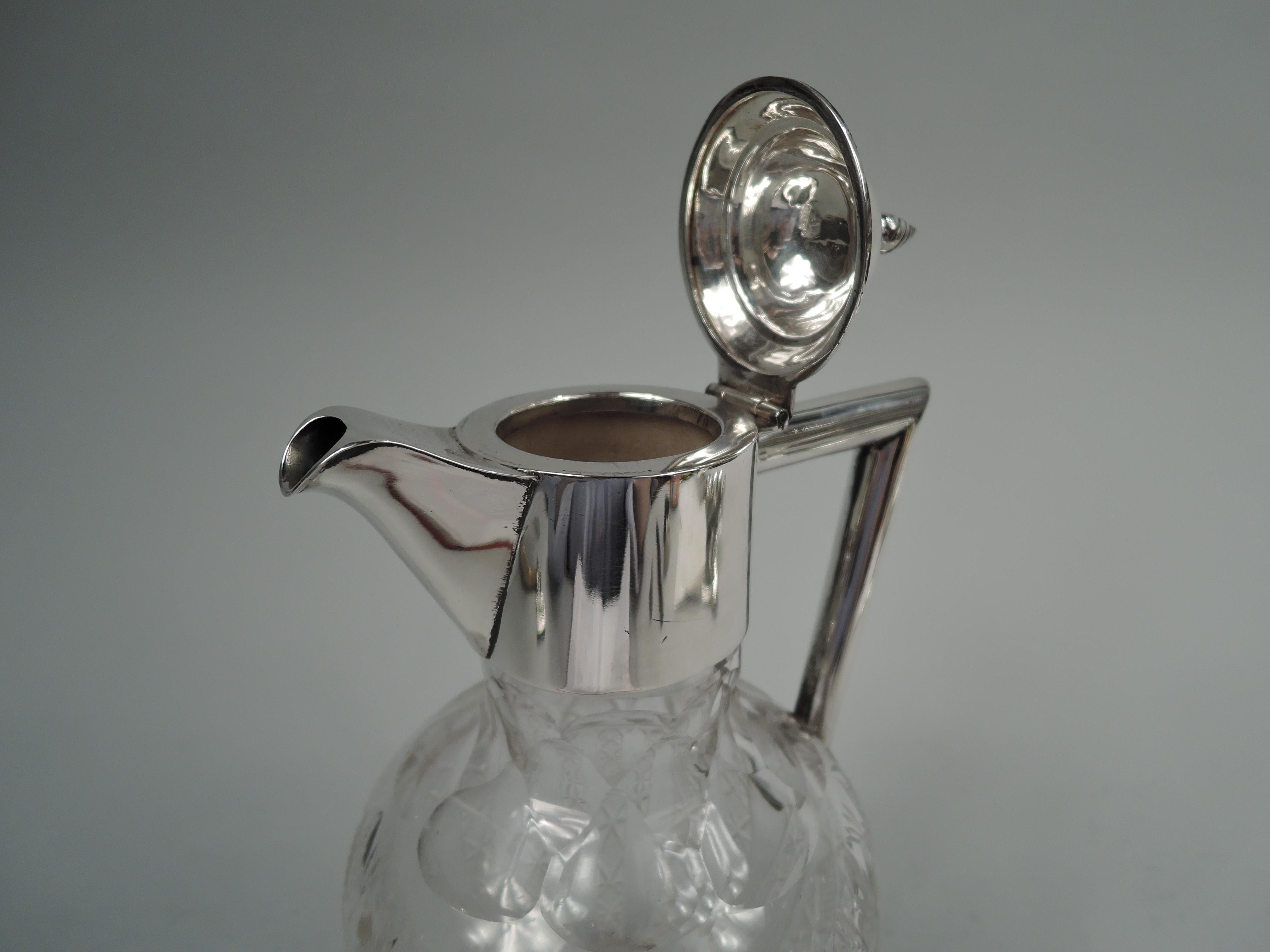 Antique English Edwardian Sterling Silver and Cut-Glass Decanter In Good Condition For Sale In New York, NY