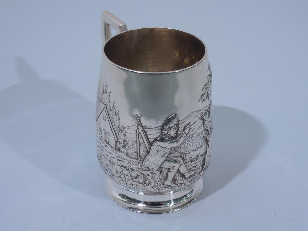 Antique English Edwardian Sterling Silver Baby Cup with Pastoral Scene In Excellent Condition In New York, NY