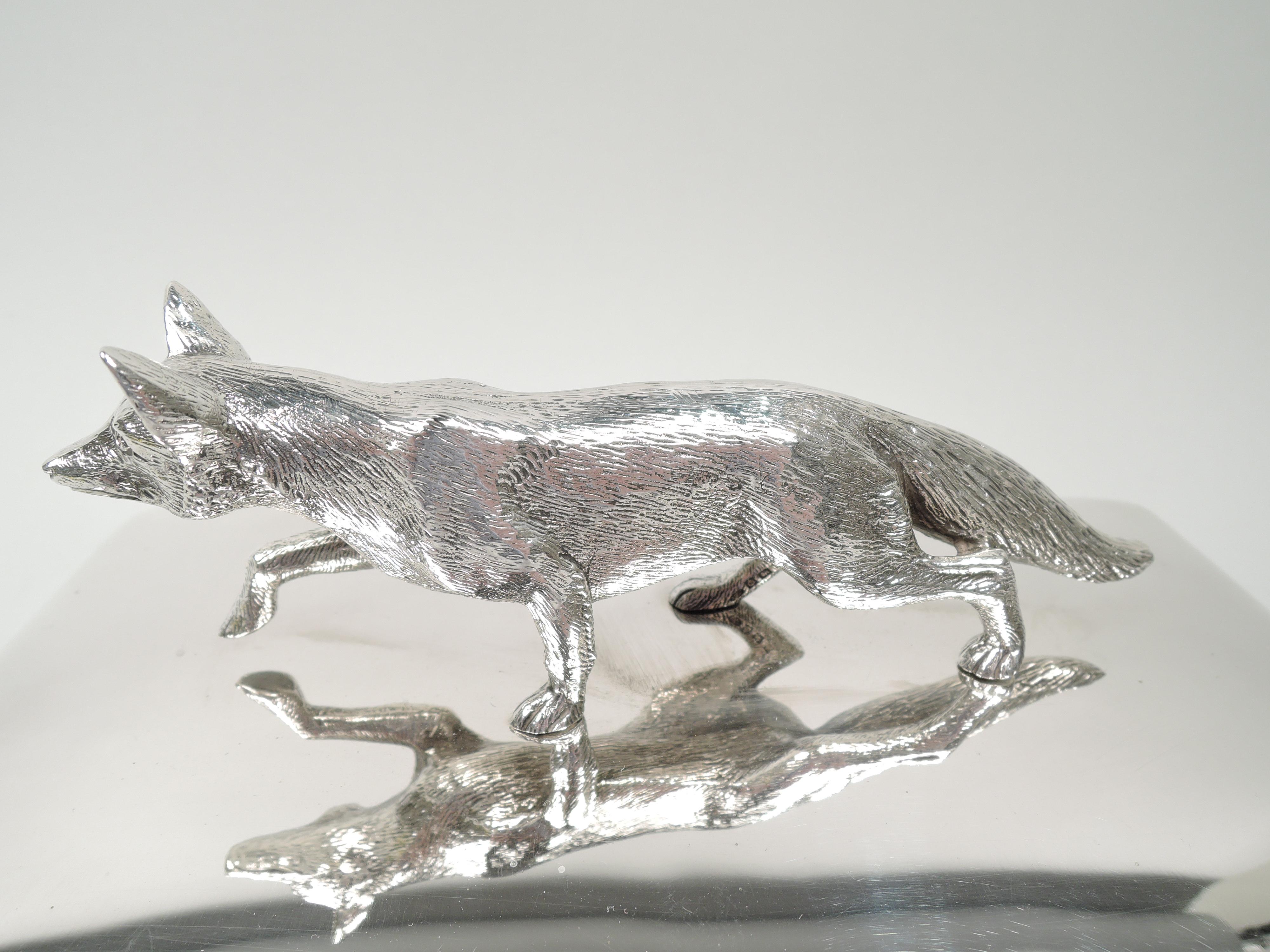 Antique English Edwardian Sterling Silver Box with Fox Finial In Good Condition In New York, NY