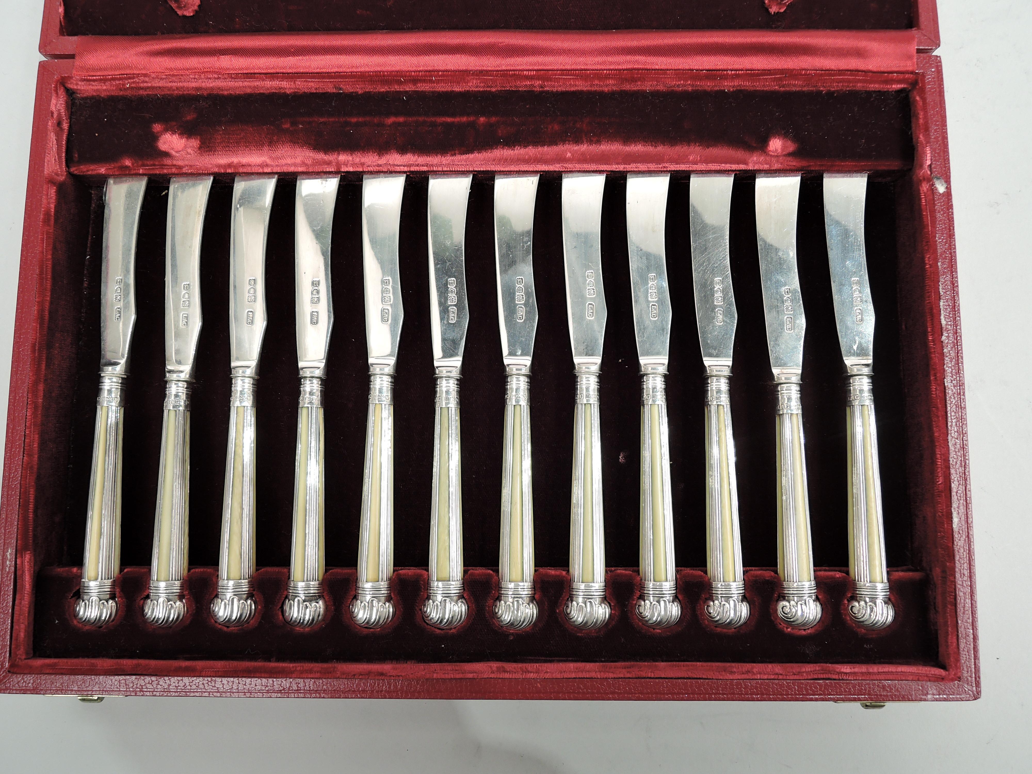 Antique English Edwardian Sterling Silver Fruit Set for 12 In Good Condition In New York, NY