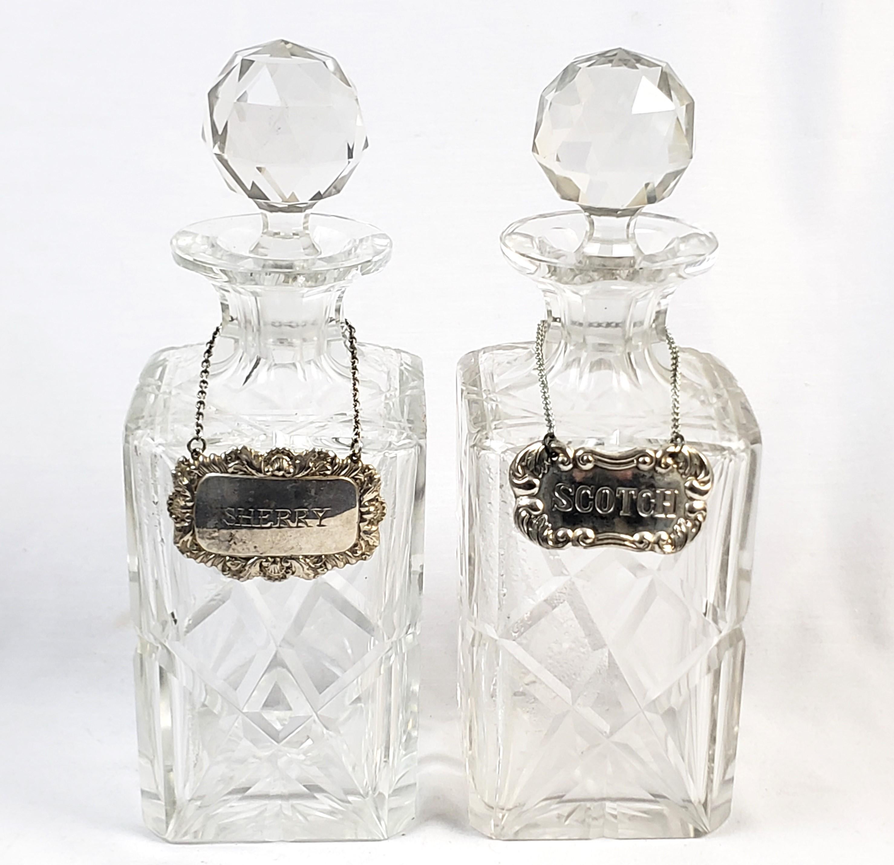 Antique English Edwardian Two Bottle Walnut & Silver Plated Tantalus For Sale 3