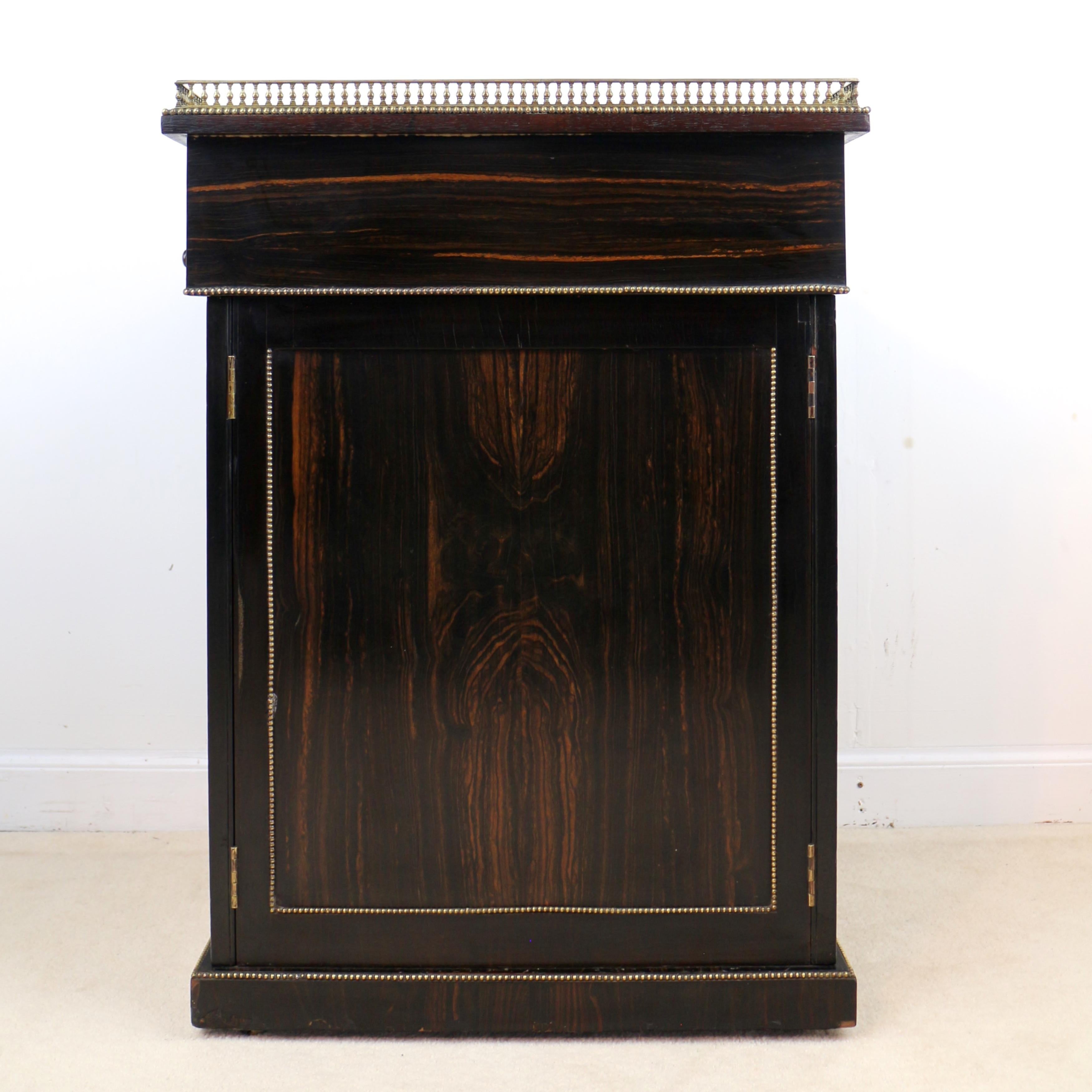 Antique English Edwards & Roberts Coromandel Davenport Desk, 19th Century 4