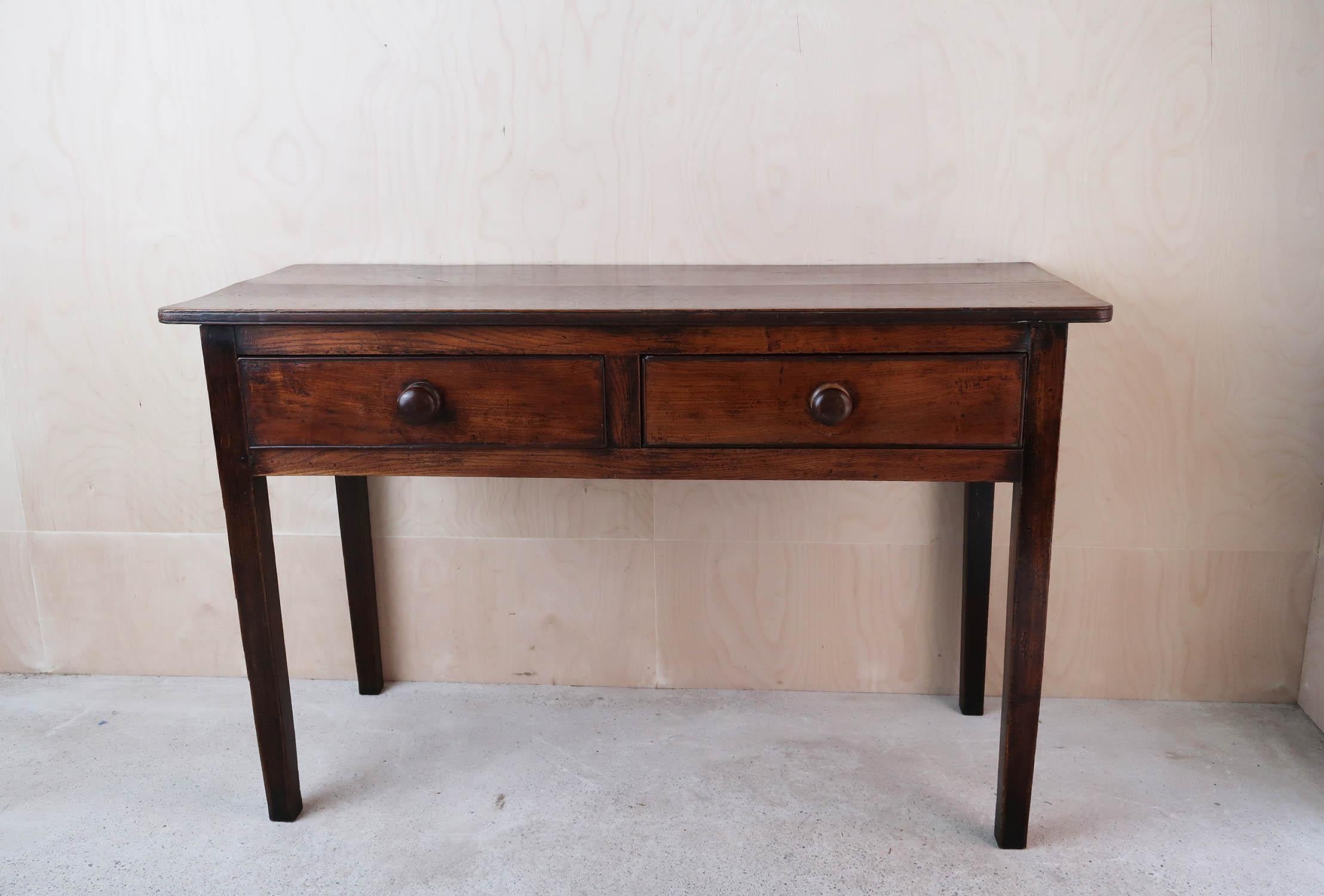 Fabulous oak and elm dresser base

Wonderful Simple lines

Lovely original patina and colour

Charming old patch to the left side of the top

Free Uk shipping





