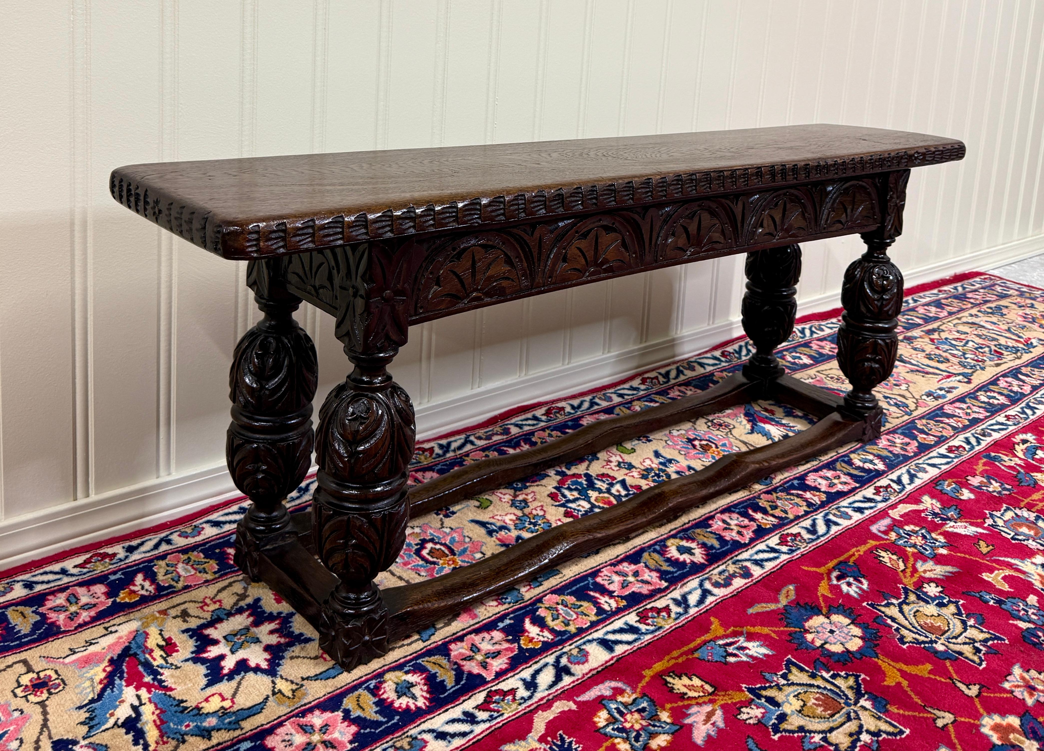 Sculpté Antique English End-of-Bed Bench Window Seat Settee Carved Oak c. 1900 en vente