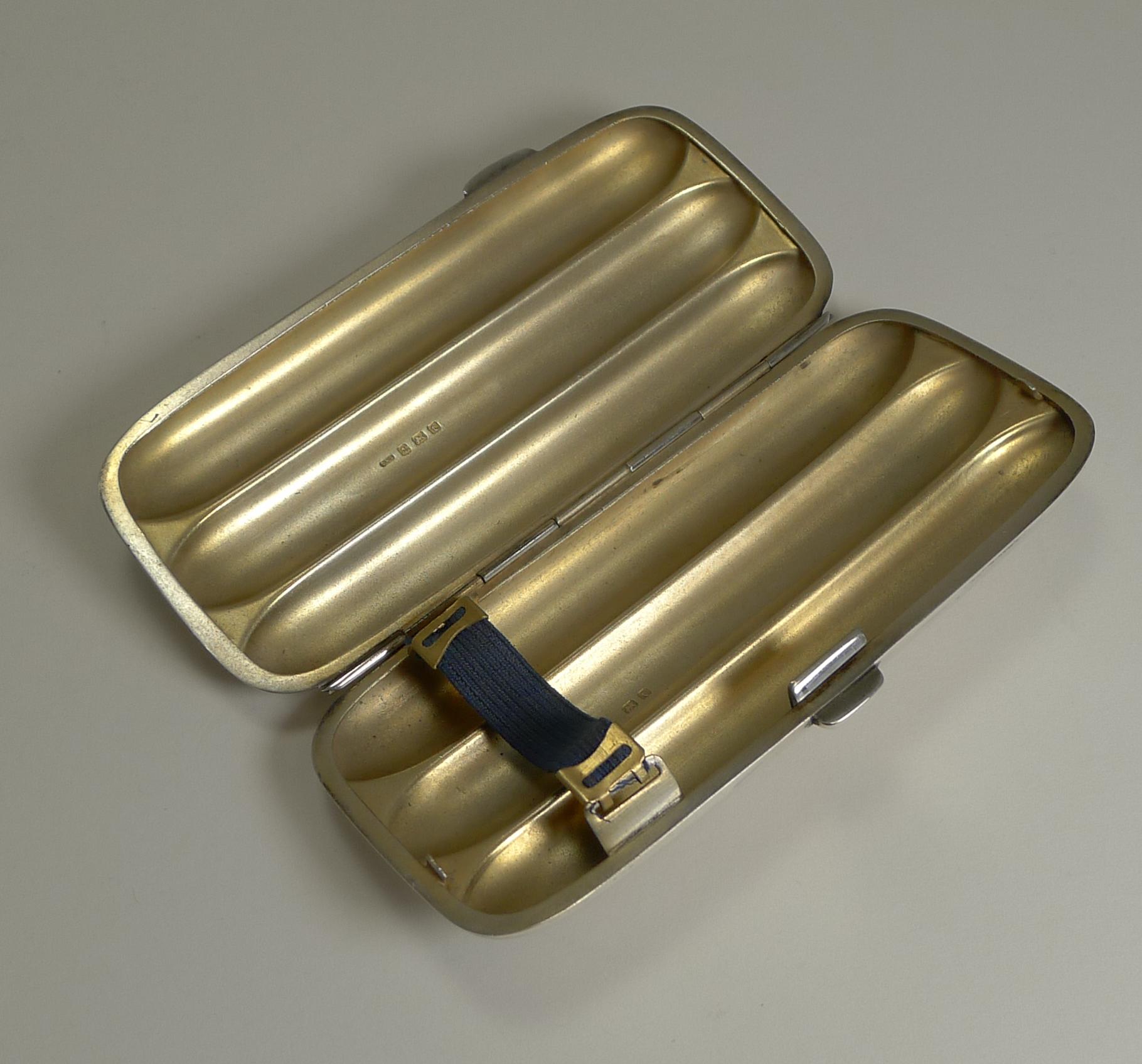 Antique English Engraved Sterling Silver Three Finger Cigar Case, 1918 2