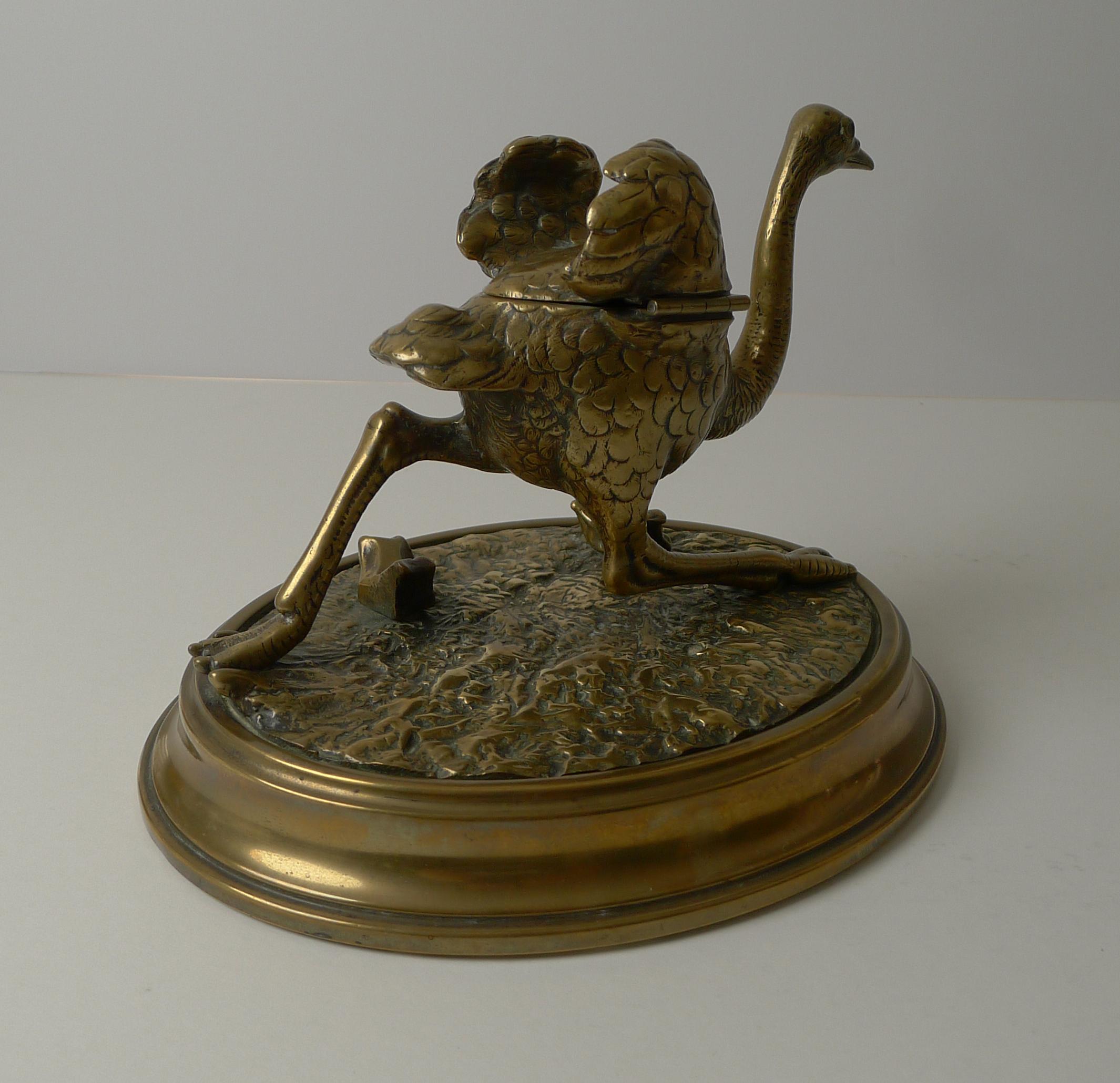 Antique English Figural / Novelty Ostrich Inkwell C.1880 In Good Condition For Sale In Bath, GB