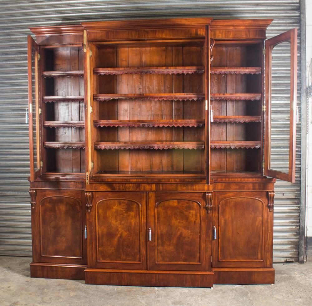 Antique English Flame Mahogany Four-Door Breakfront Bookcase, 19th Century 6