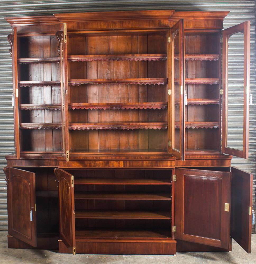 Antique English Flame Mahogany Four-Door Breakfront Bookcase, 19th Century 7