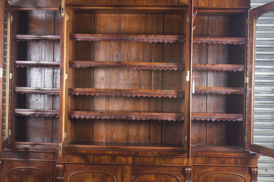 Antique English Flame Mahogany Four-Door Breakfront Bookcase, 19th Century 8