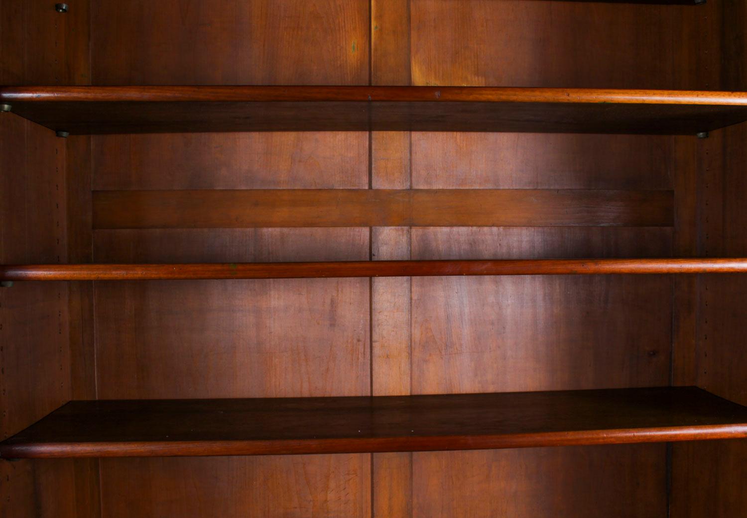 Antique English Flame Mahogany Library Breakfront Bookcase, 19th Century 9
