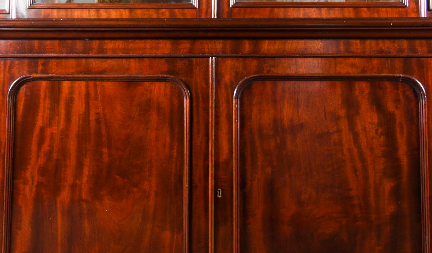 Victorian Antique English Flame Mahogany Library Breakfront Bookcase, 19th Century