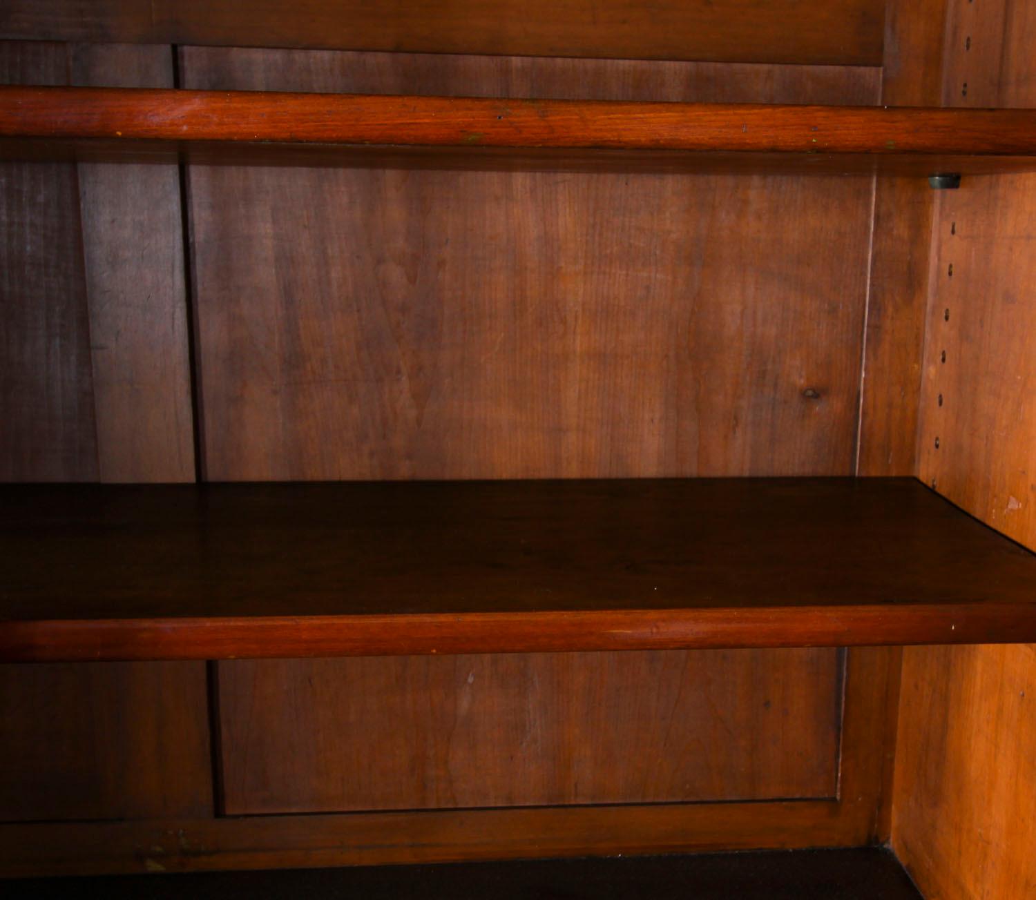 Antique English Flame Mahogany Library Breakfront Bookcase, 19th Century 4