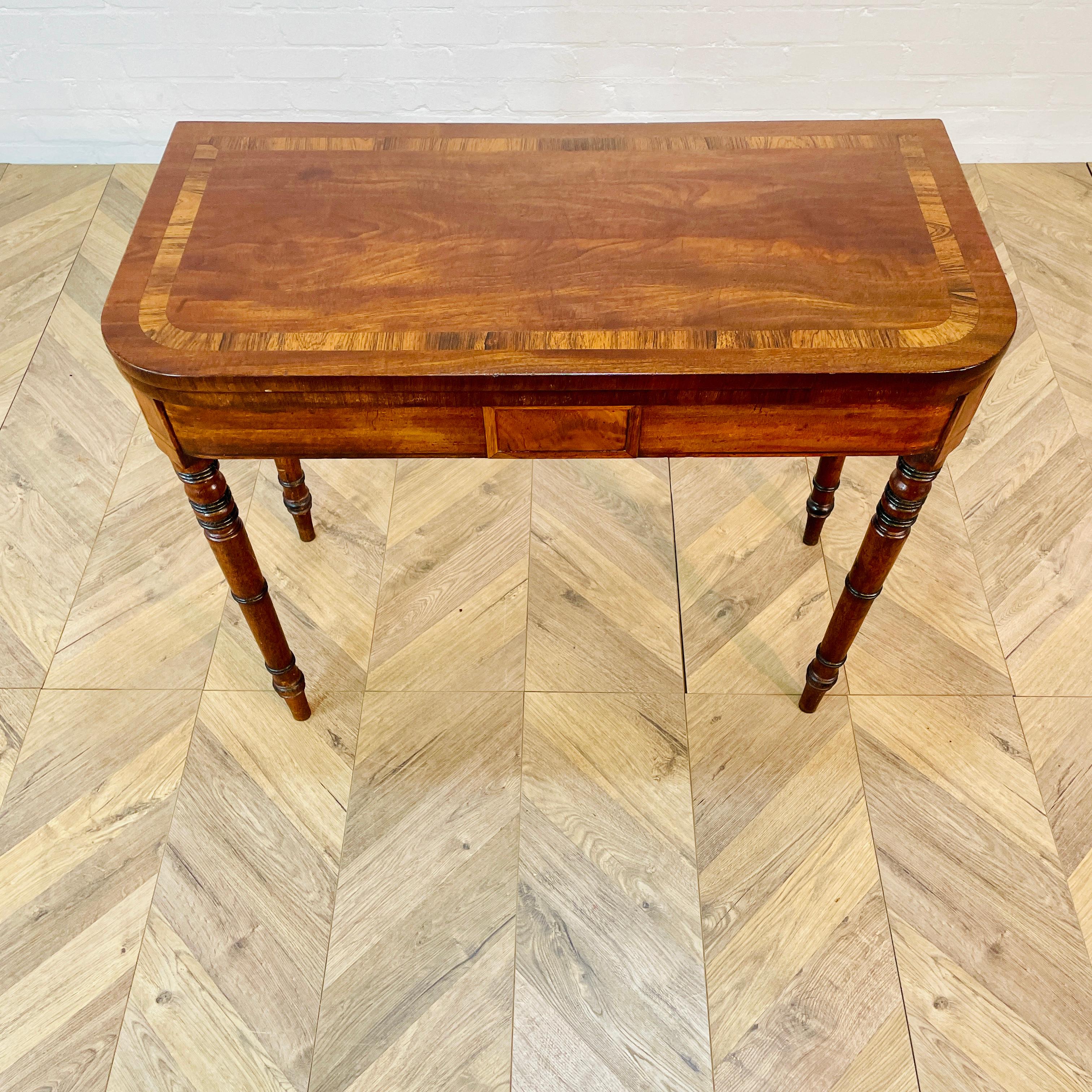Victorien Ancienne table à cartes pliante anglaise, 19ème siècle