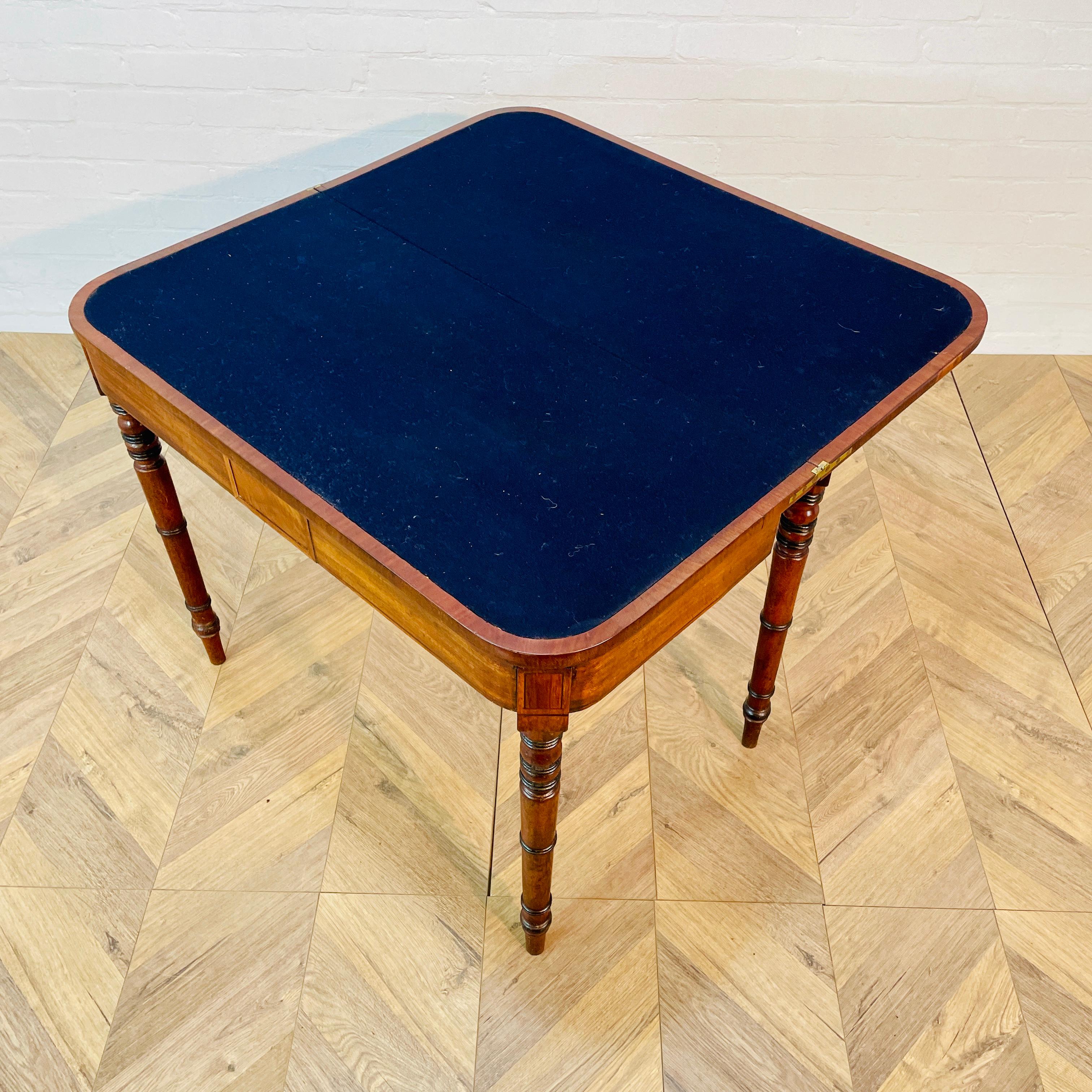 Britannique Ancienne table à cartes pliante anglaise, 19ème siècle