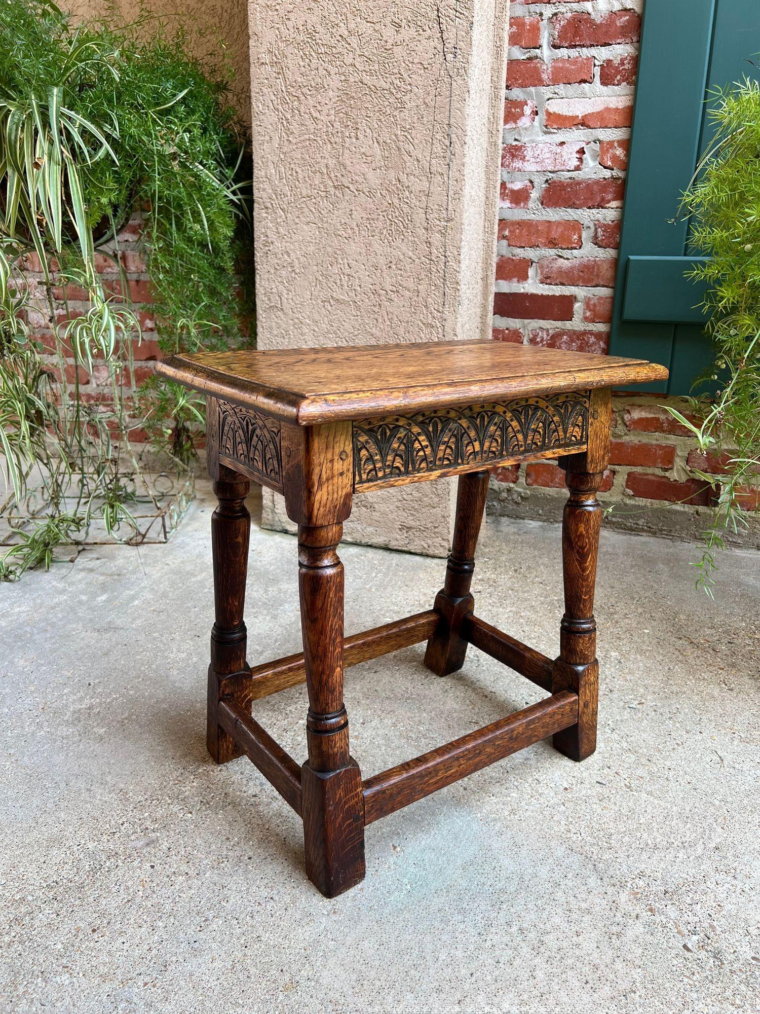 Antiguo escabel inglés Banco Taburete articulado Roble tallado Soporte jacobeo c1900 en venta 6