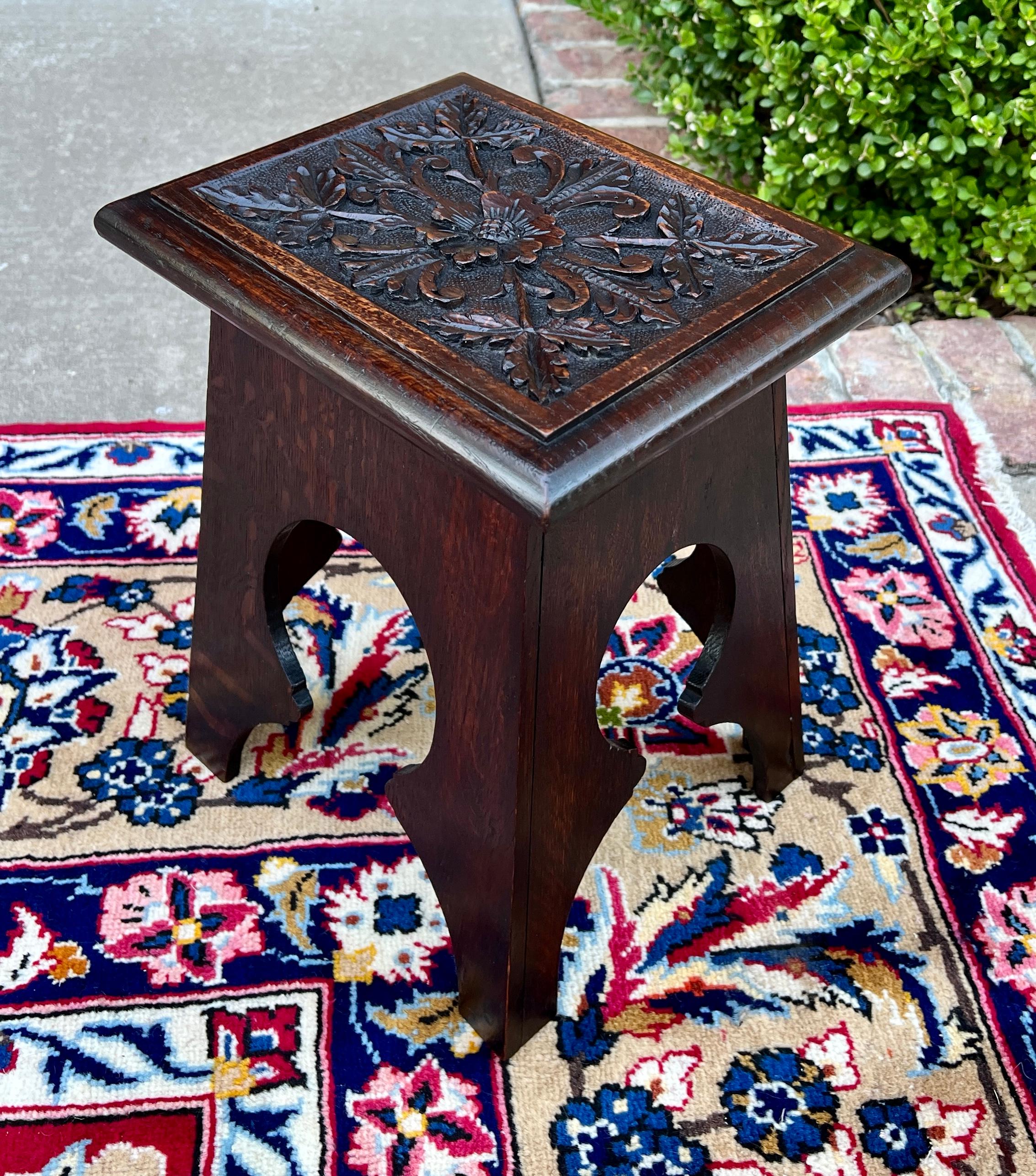 Arts and Crafts Antique English Footstool Bench Stool Carved Top Oak Rosette c. 1920s-30s