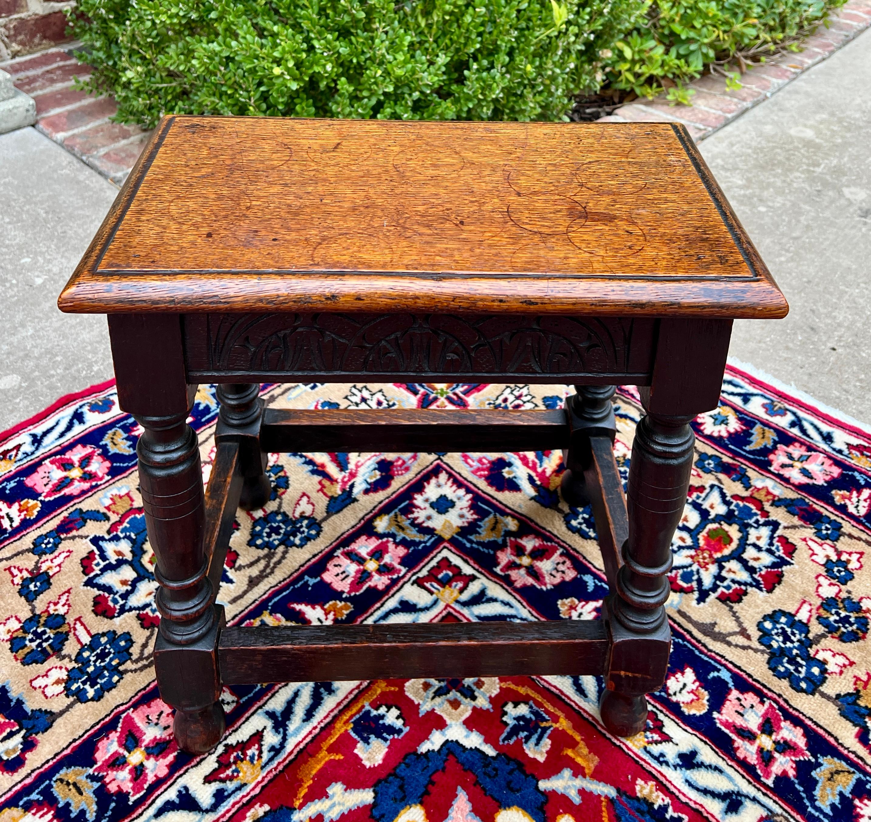 Antico sgabello inglese Stool Bench Stool Joint Stool Gamba tornita intagliata Oak c.C. 1900 in vendita 5