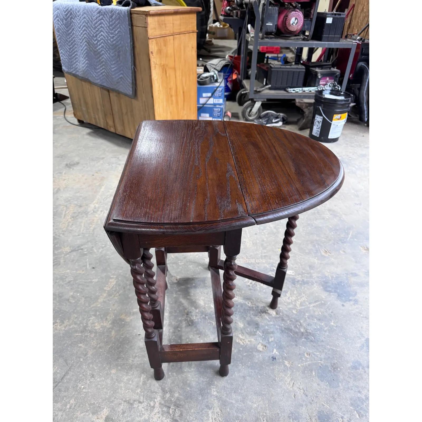 Tavolo antico con gamba a cancello inglese In condizioni buone in vendita a Nashville, TN