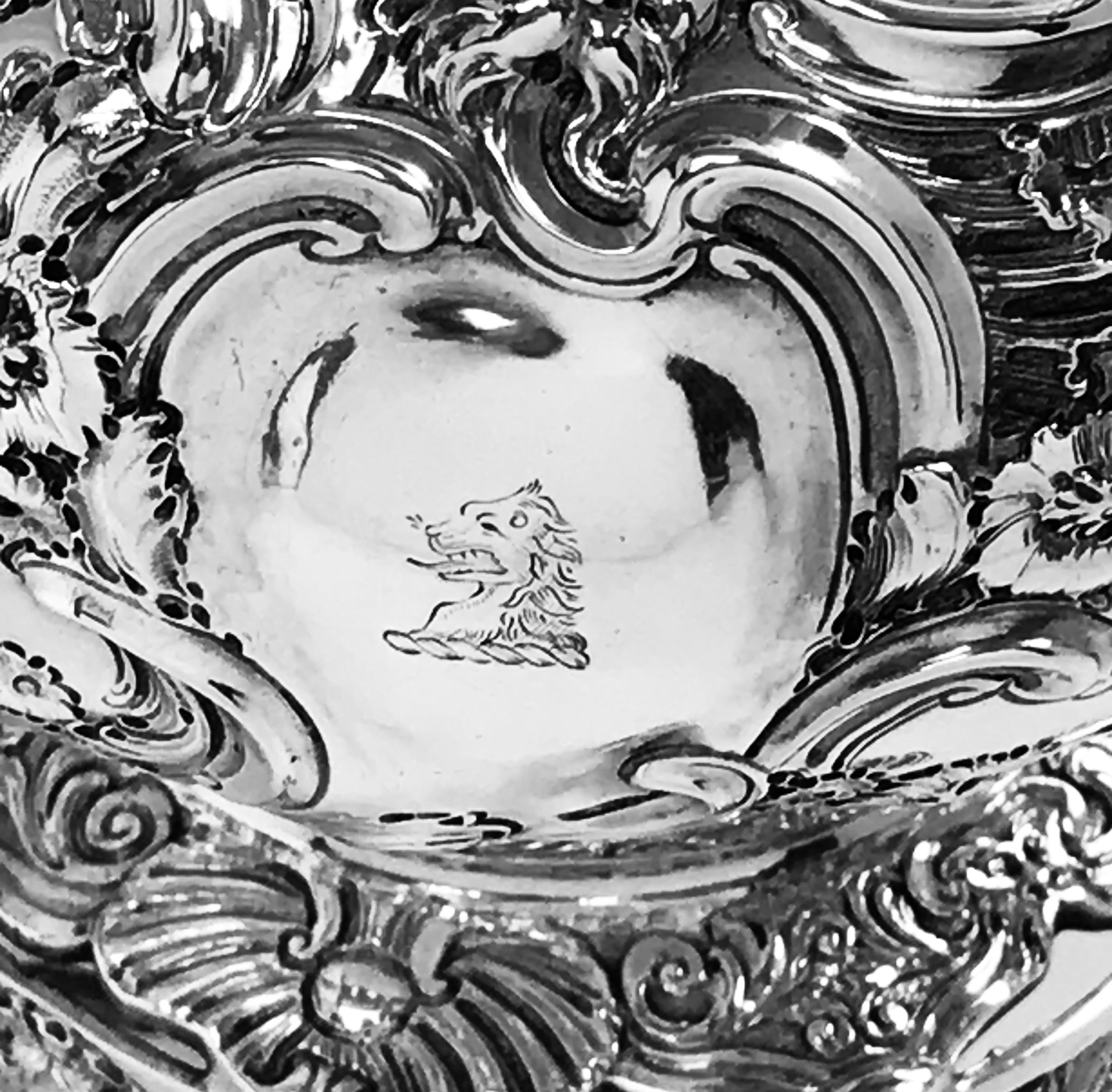 Bouilloire rococo anglaise ancienne sur pied en argent sterling de style George II en vente 2
