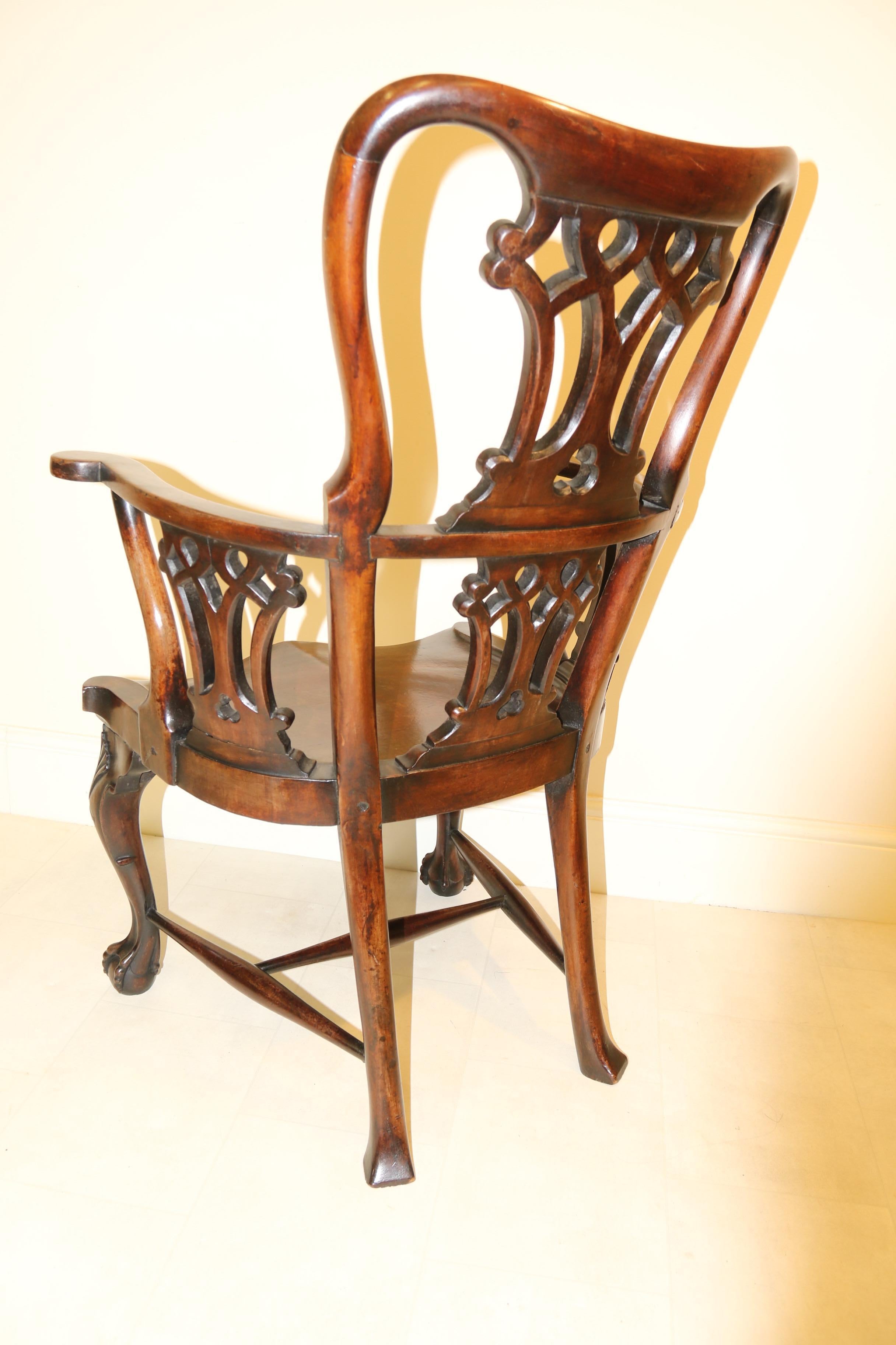 Antique English George II Period Mahogany Windsor Armchair, circa 1750 For Sale 13