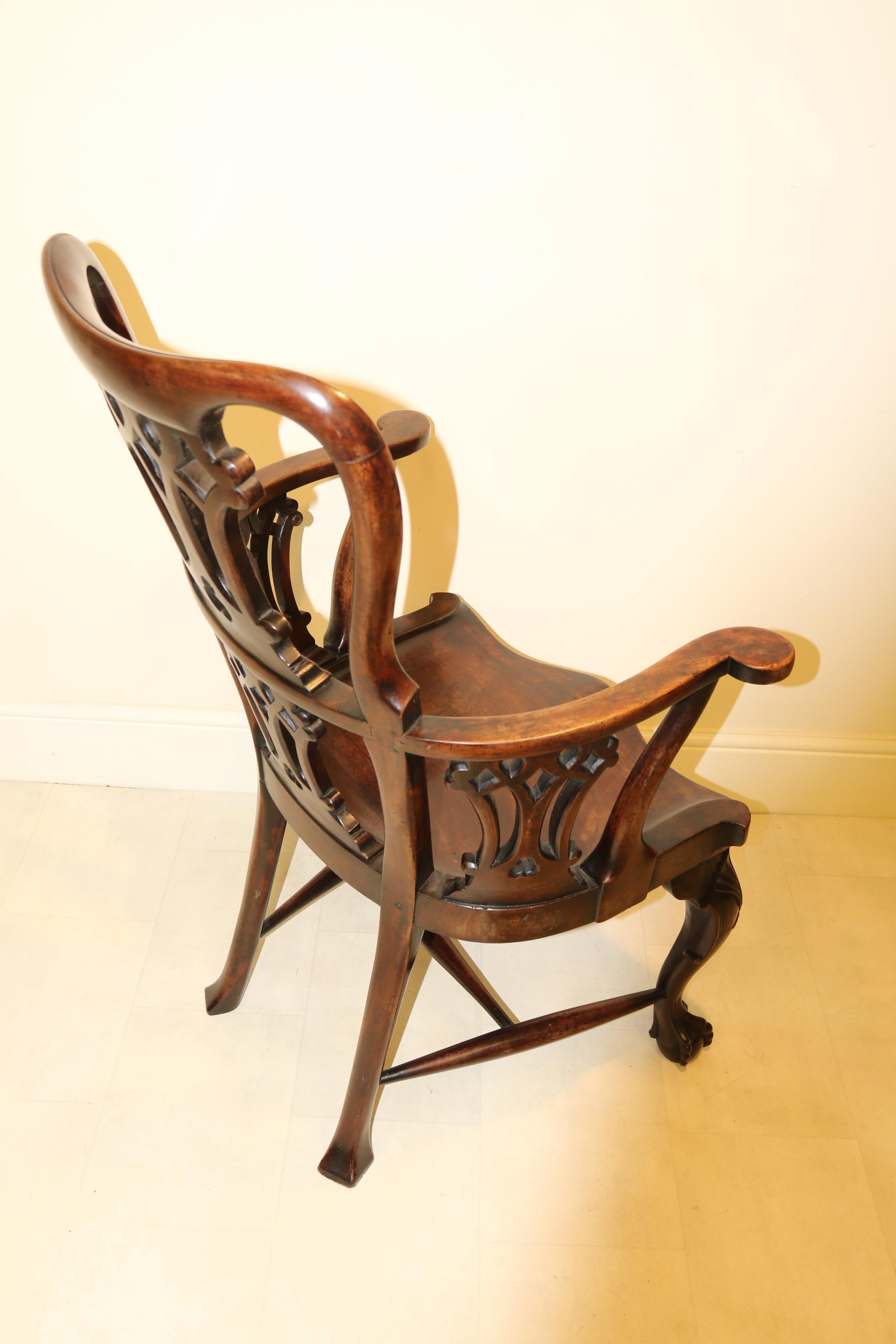 Antique English George II Period Mahogany Windsor Armchair, circa 1750 For Sale 15